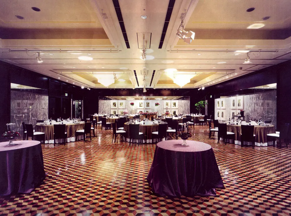 Deesawat - Fancy floor