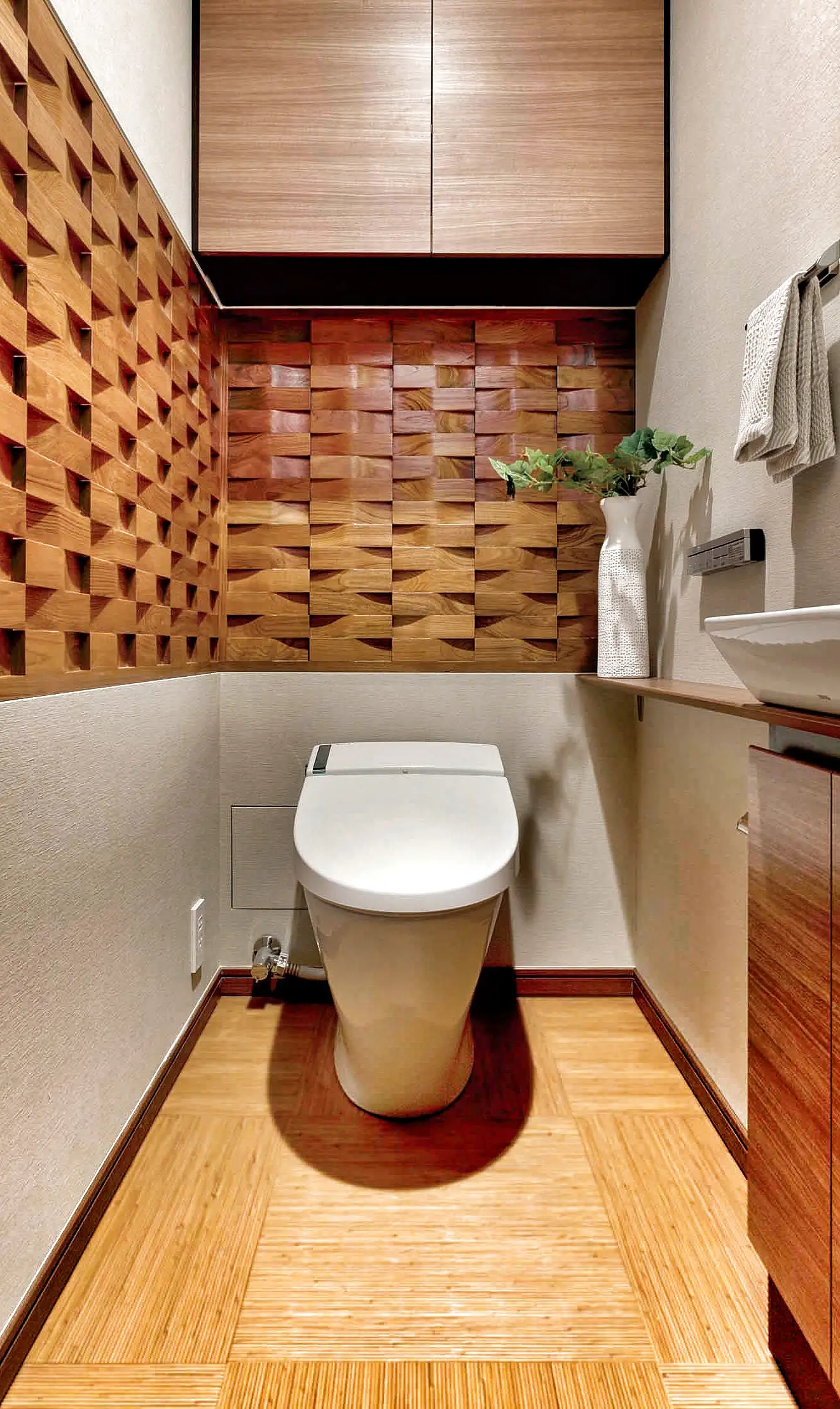 Deesawat - Wall panel D 301