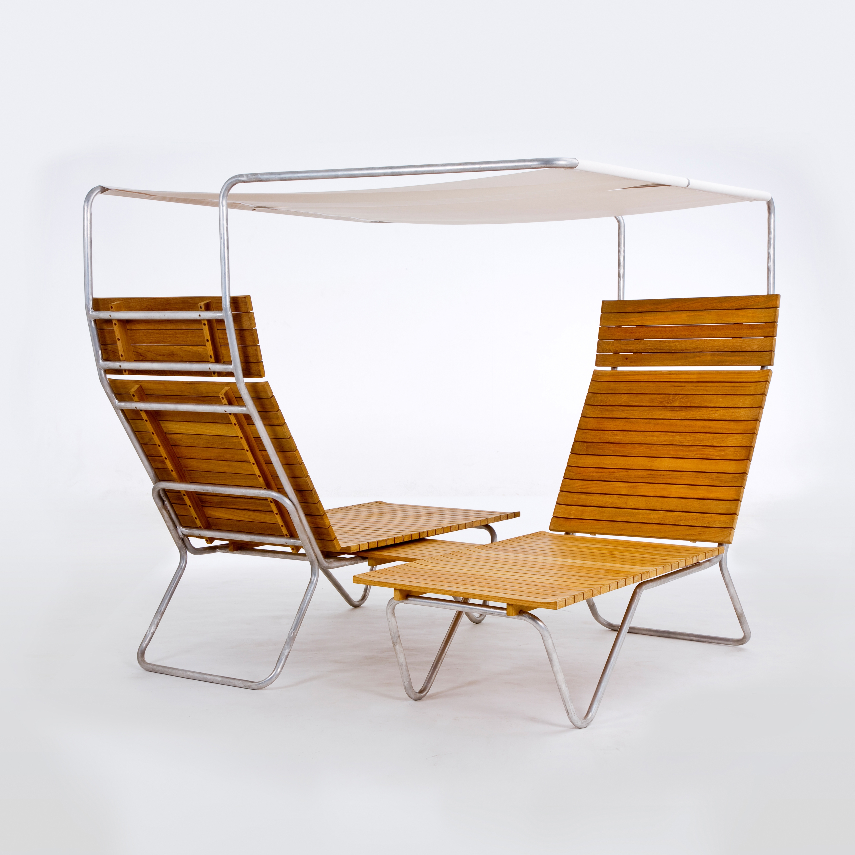 Display product Uni Poli Lounger from manufacturer Deesawat