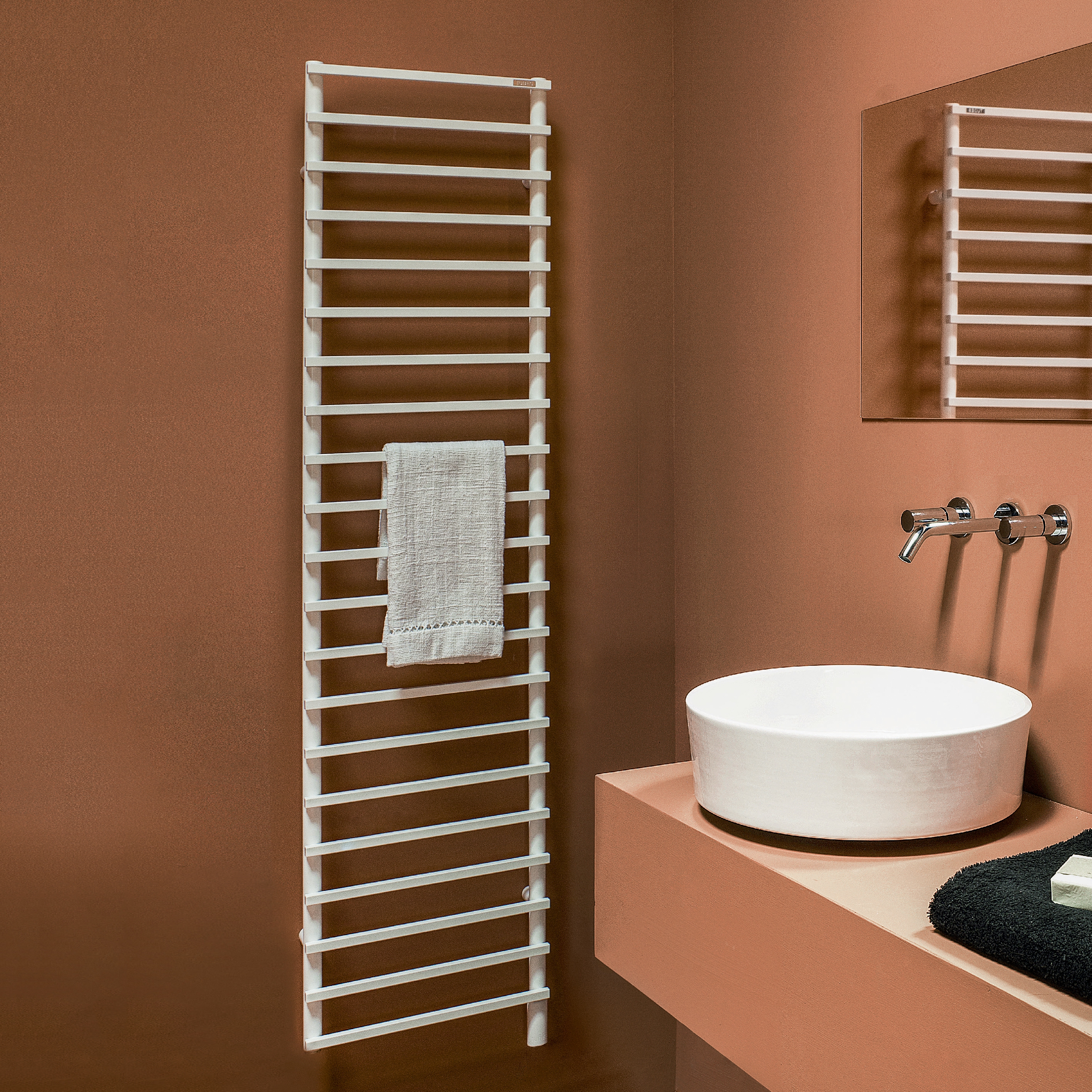 Display product Smart from manufacturer TUBES