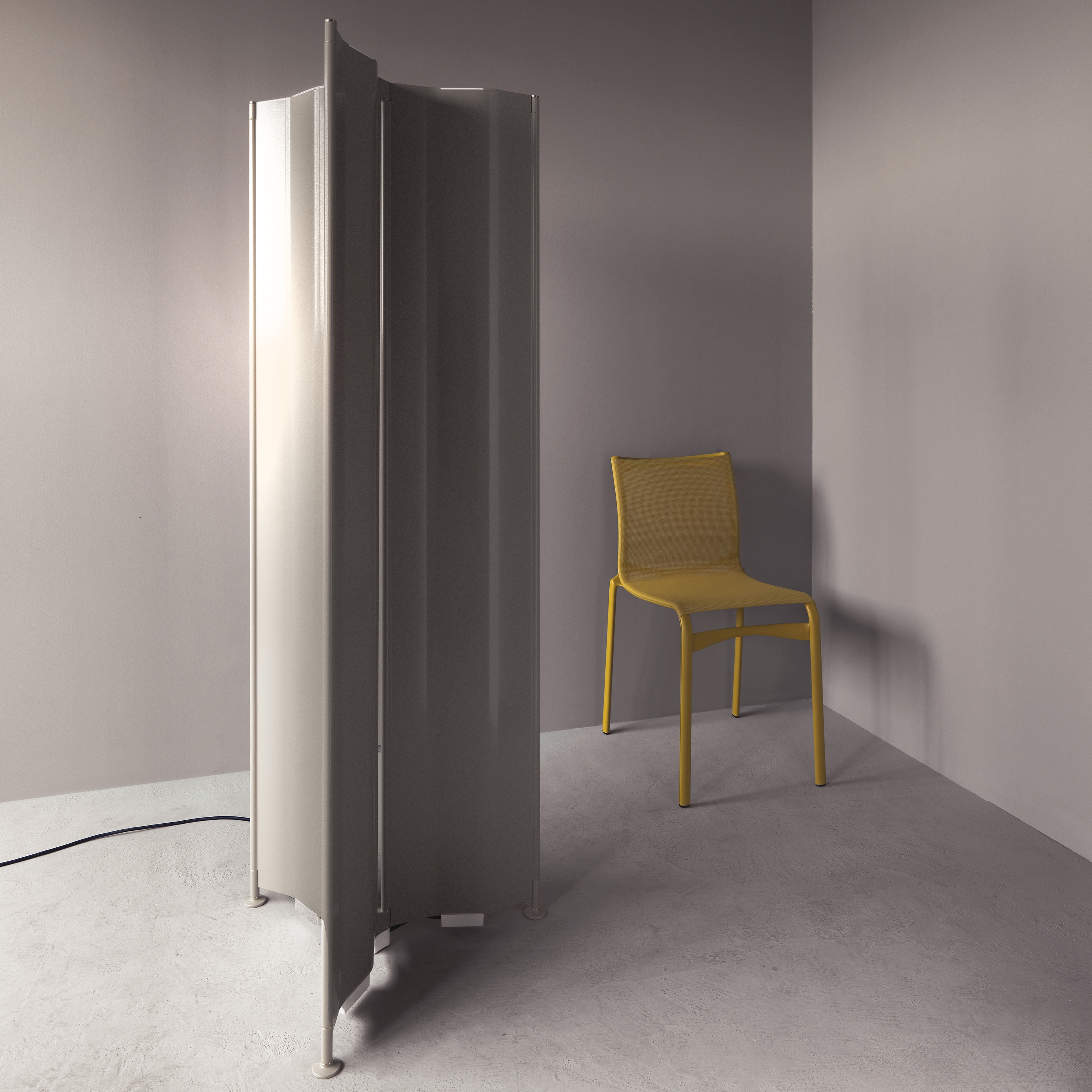 Produkt Origami Freestanding Totem des Herstellers TUBES anzeigen