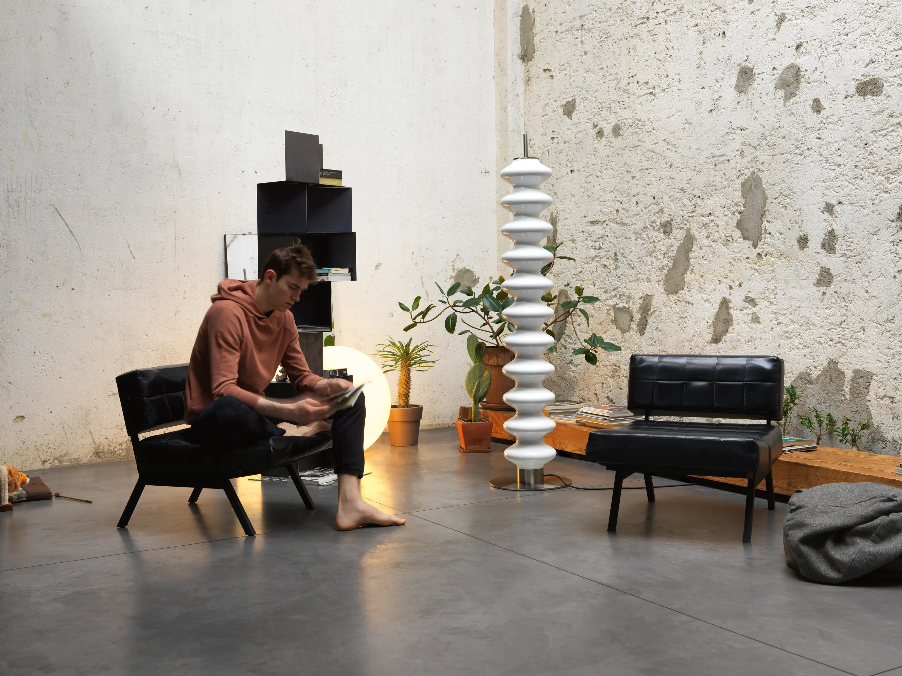 TUBES - Milano Free Standing