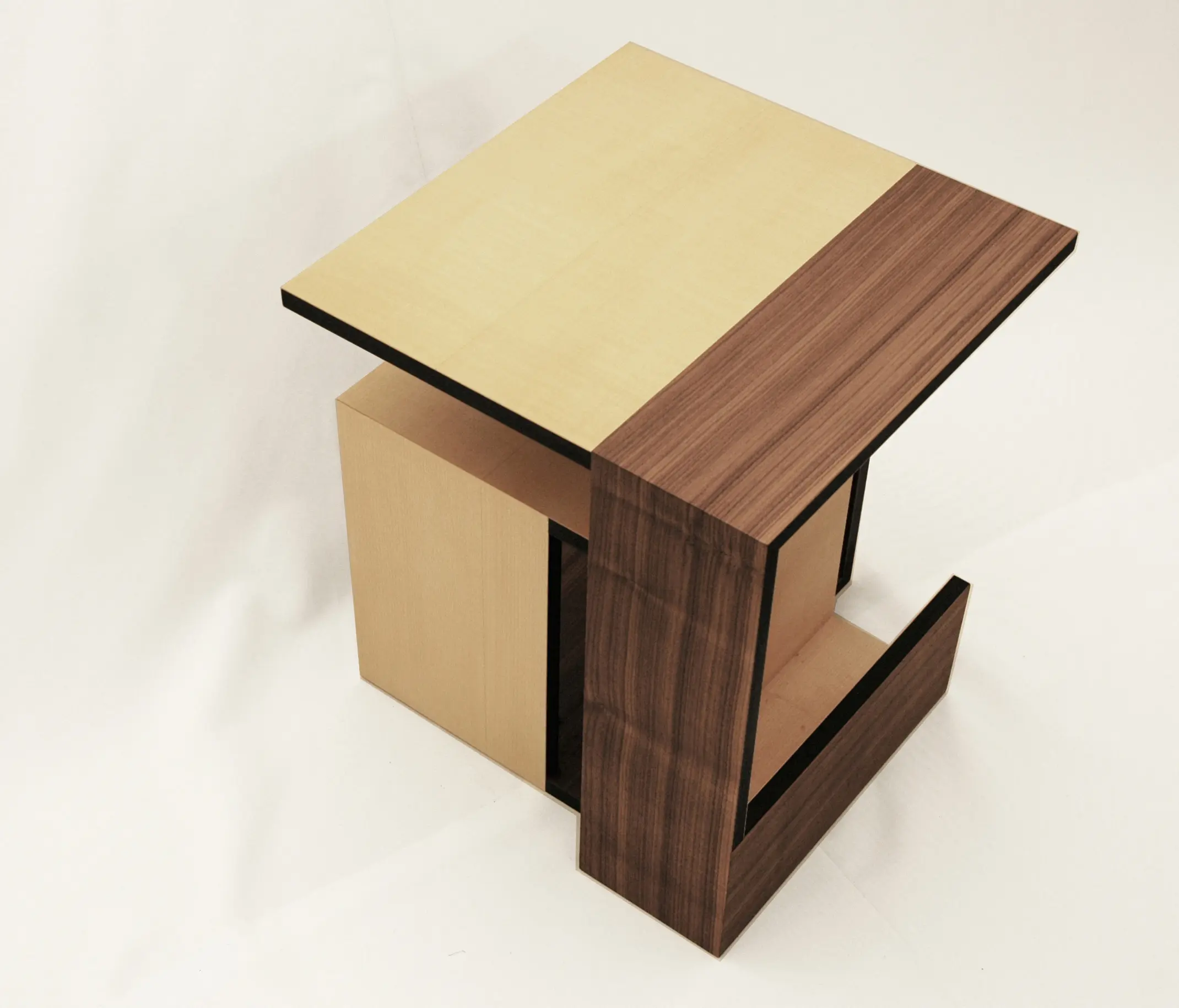 xbritt moebel - moebius Cube