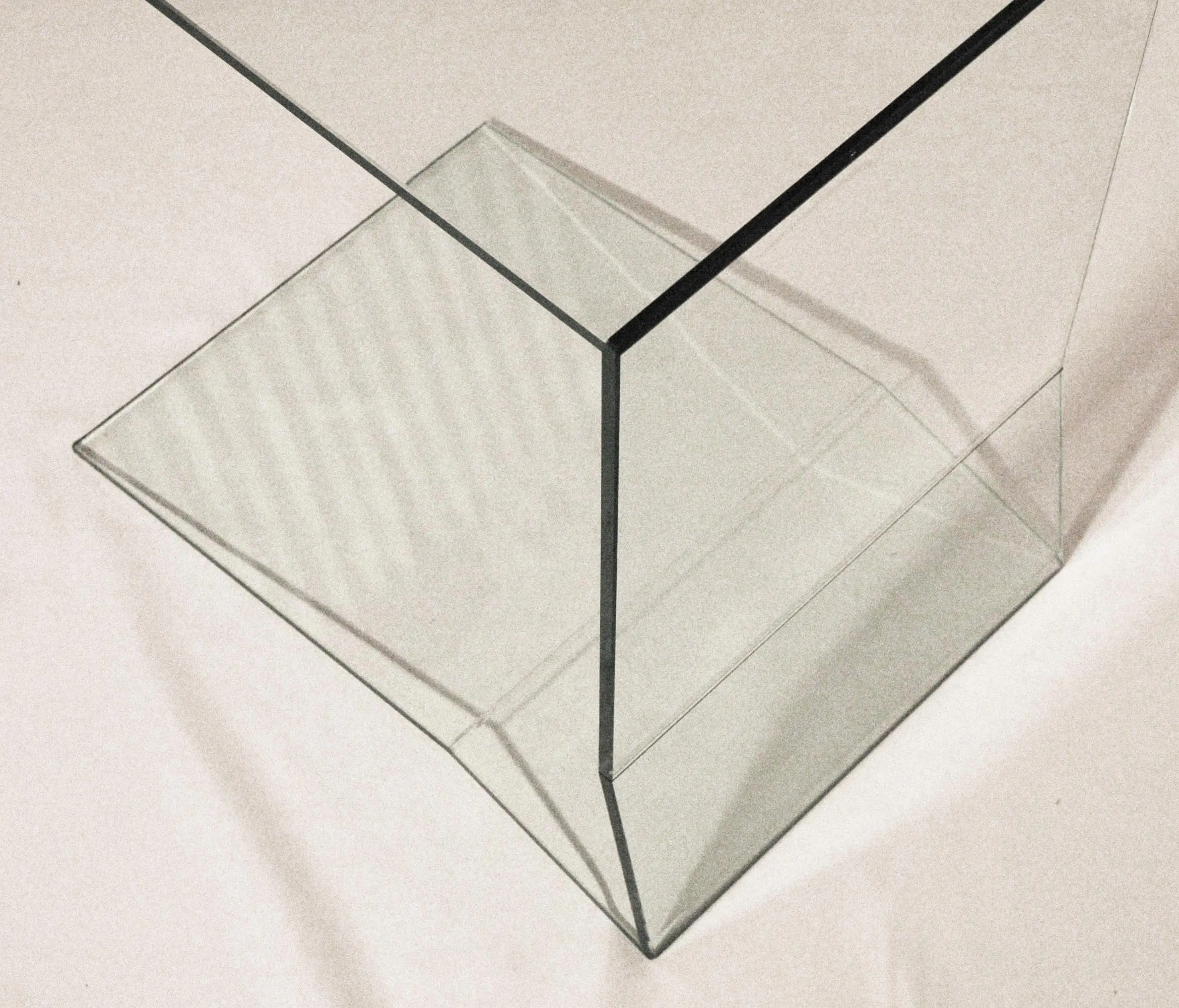 xbritt moebel - C-Tisch glas