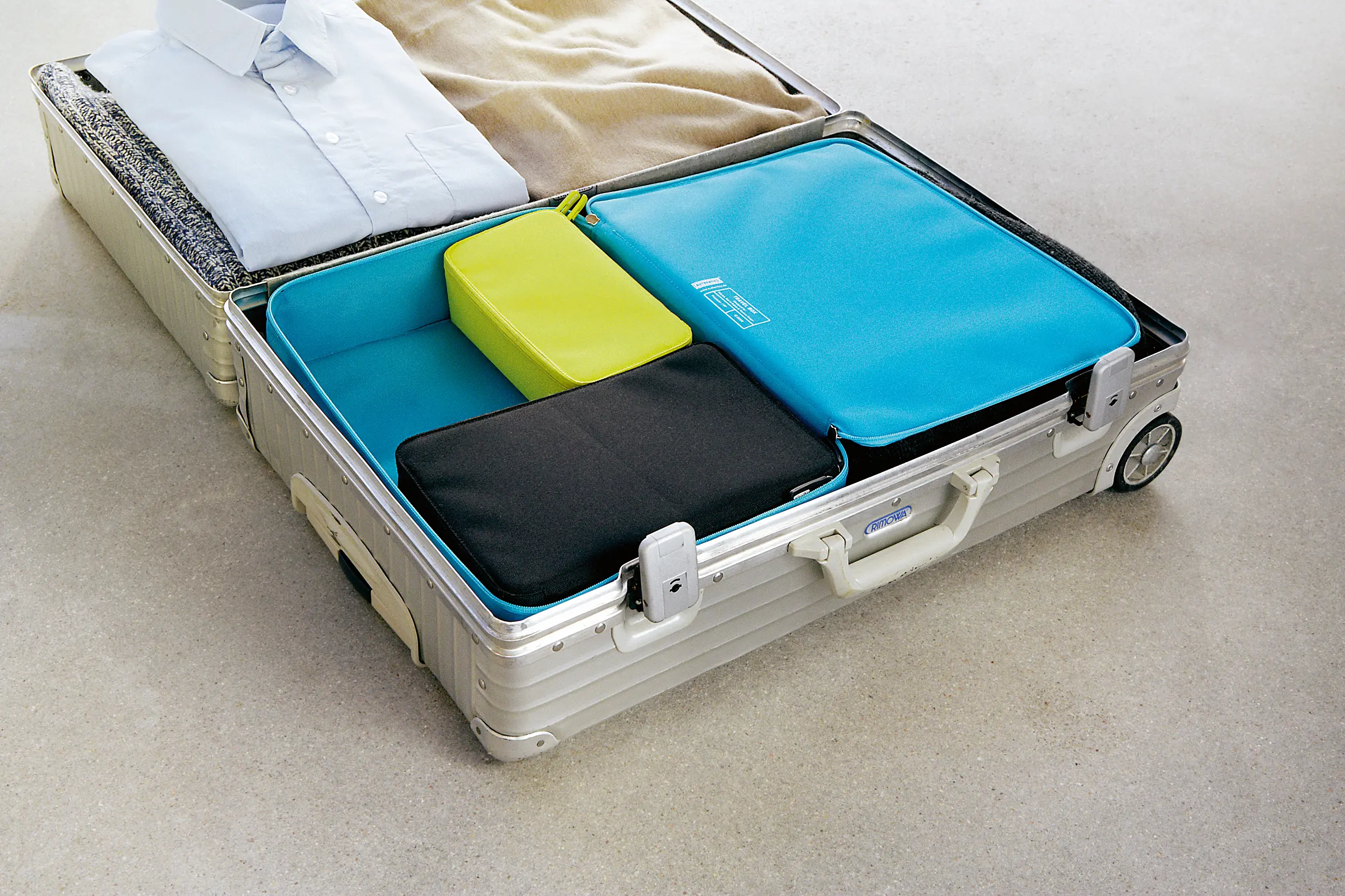 Authentics - TRAVELBOX cosmetic bag L