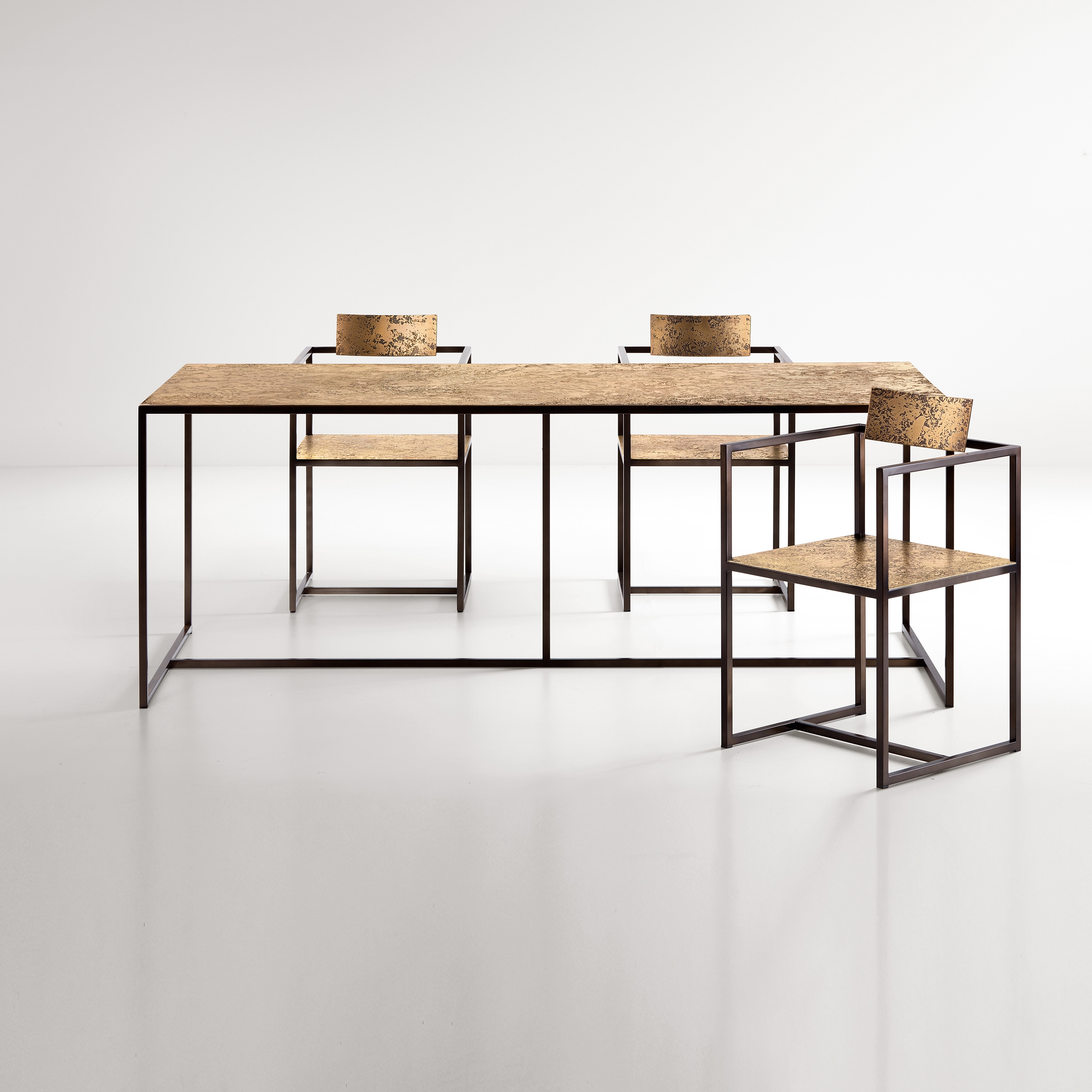 Display product Riviera Table And Chair from manufacturer De Castelli