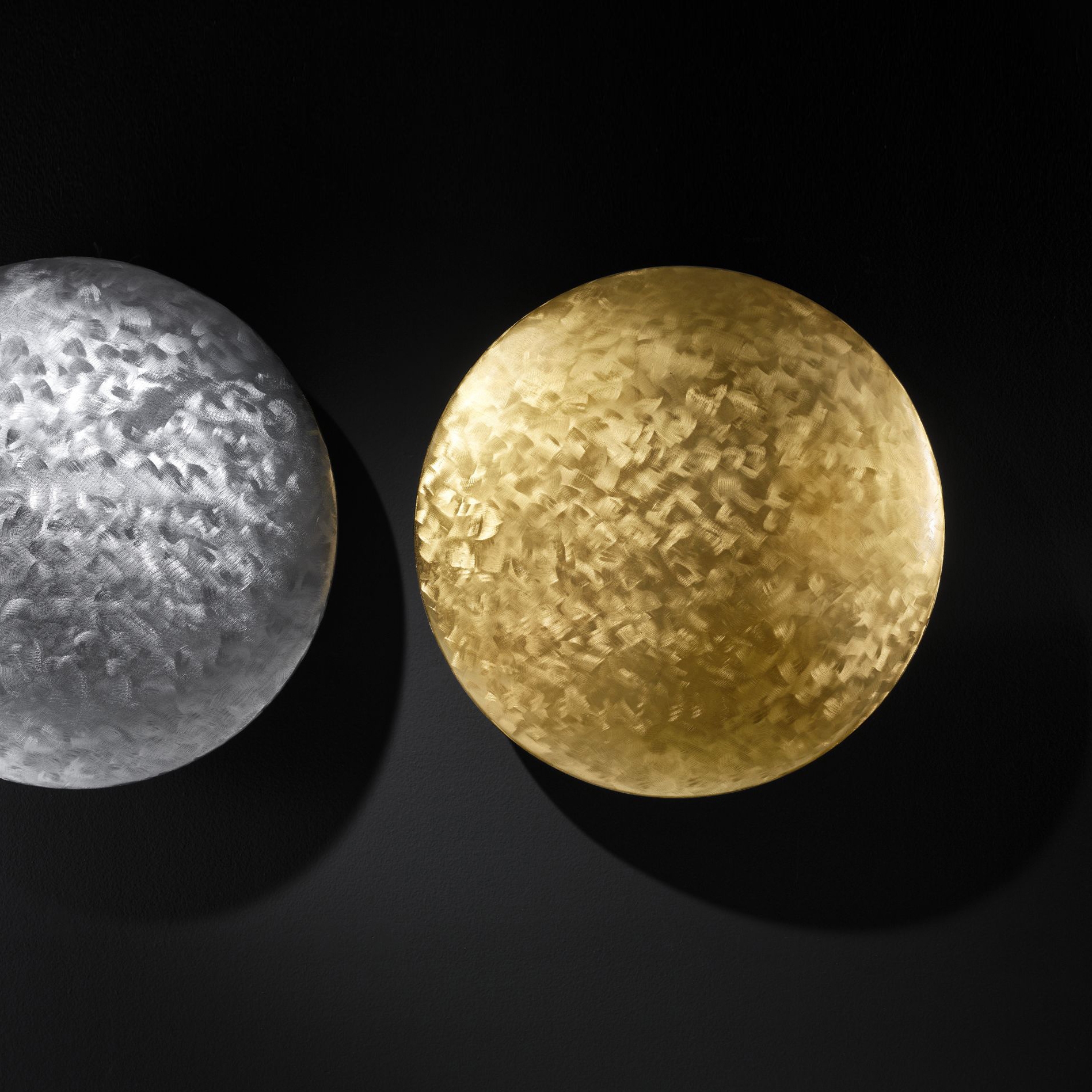 Display product Moon from manufacturer antrax it