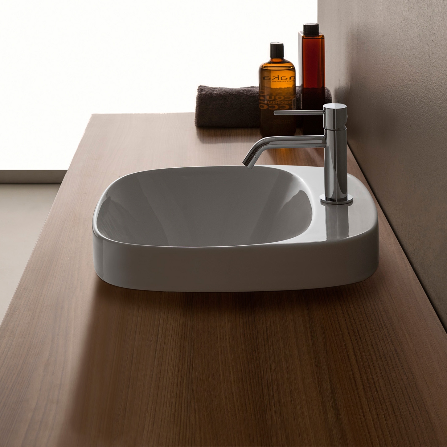 Display product Moon from manufacturer Scarabeo Ceramiche