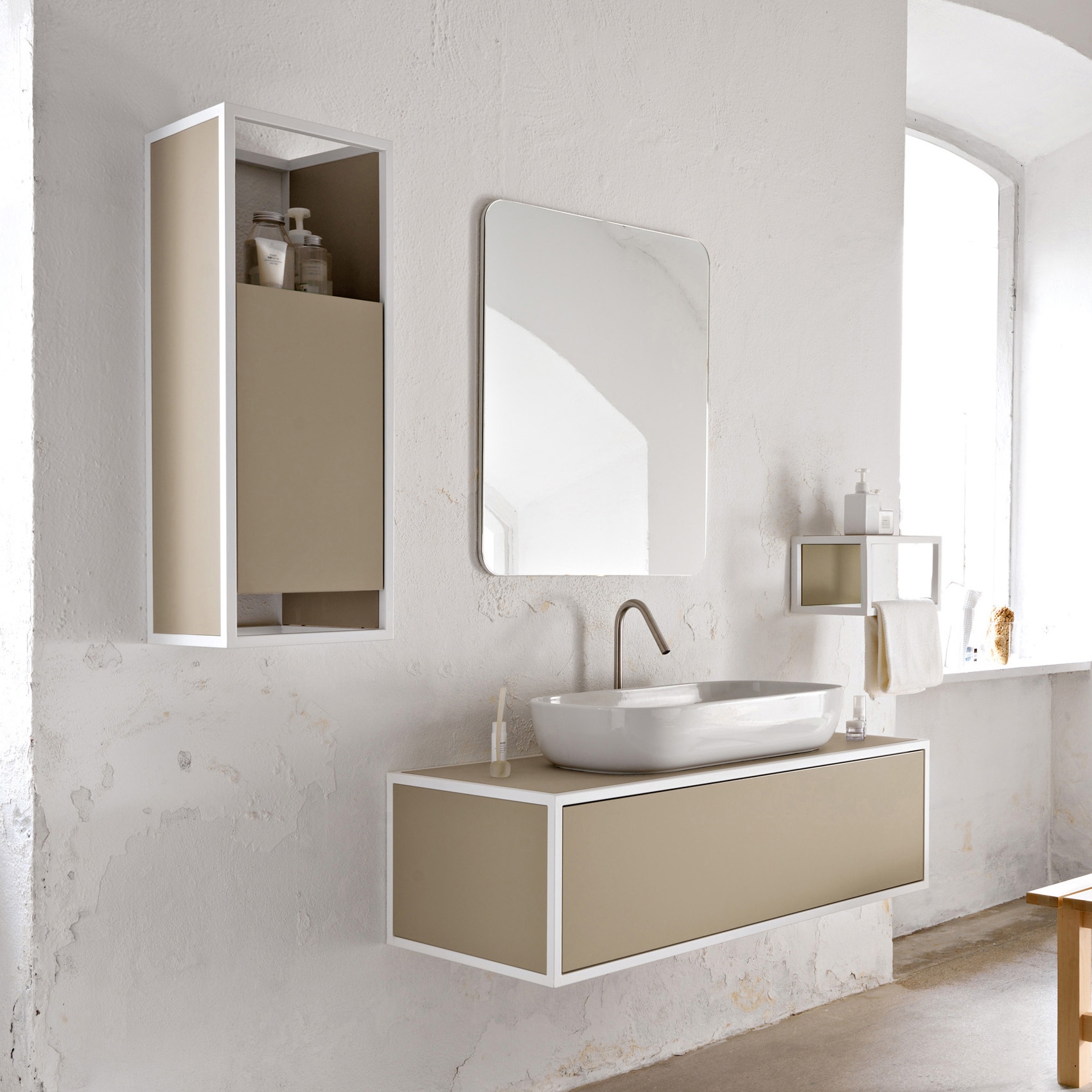 Display product Frame from manufacturer Scarabeo Ceramiche