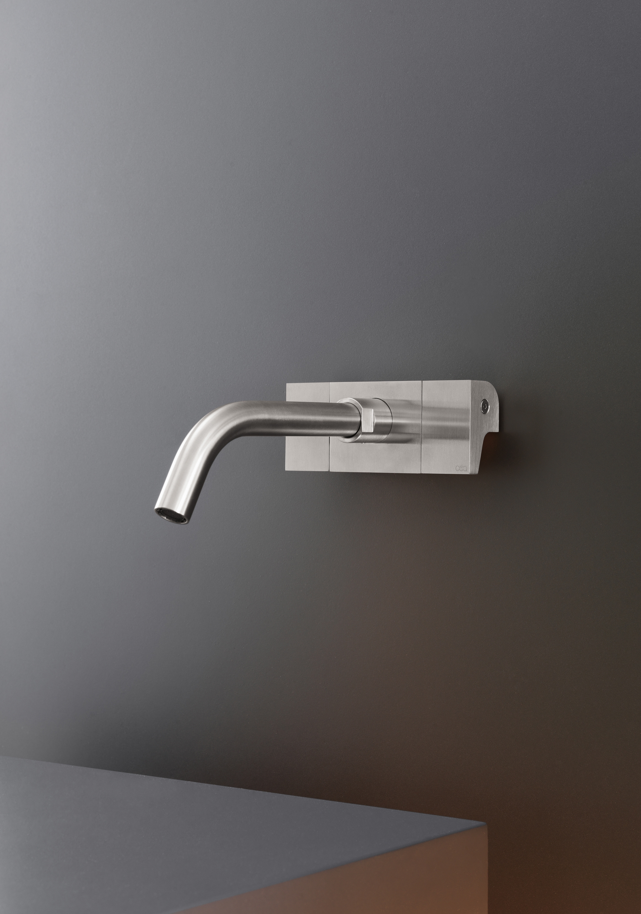 Mostra il prodotto Neutra NEU01 del produttore CEADESIGN