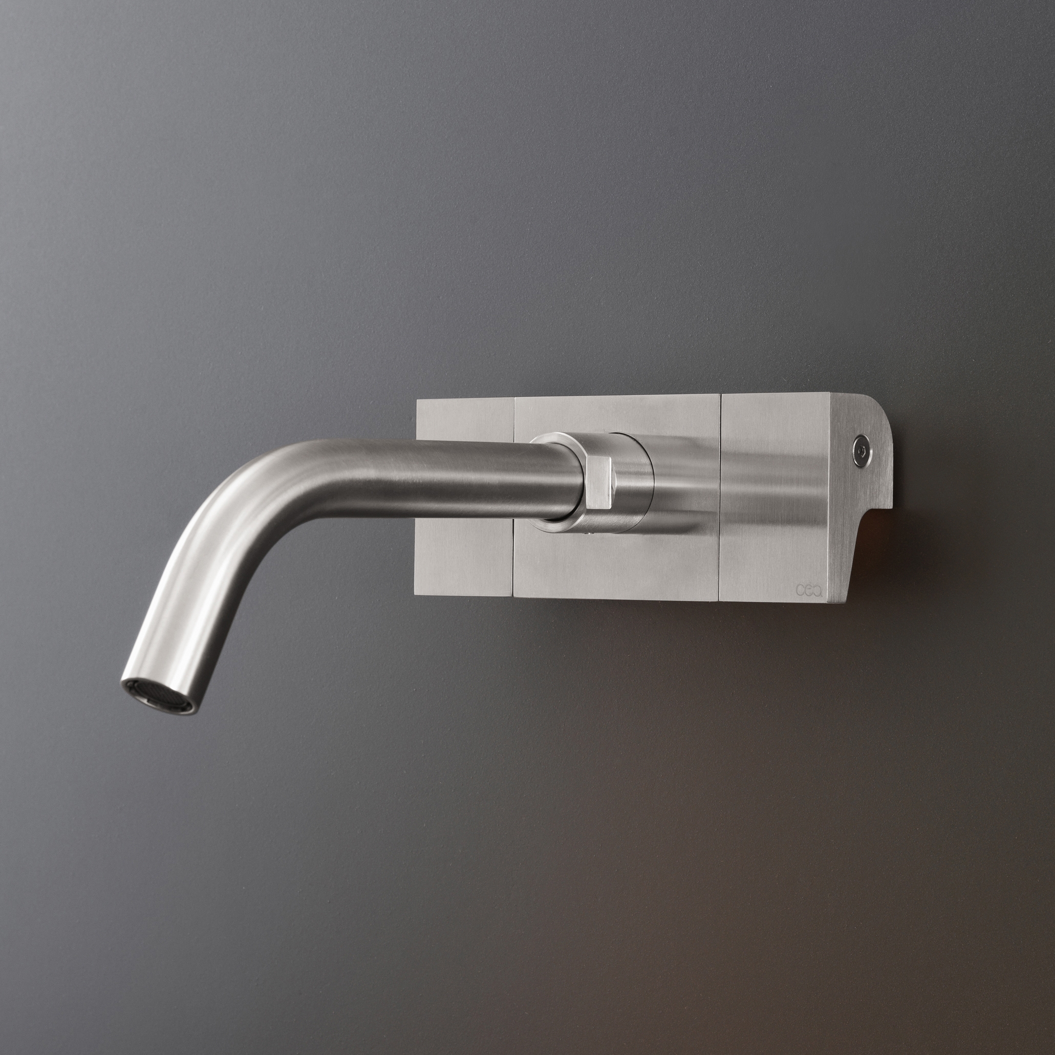 Display product Neutra NEU01 from manufacturer CEADESIGN