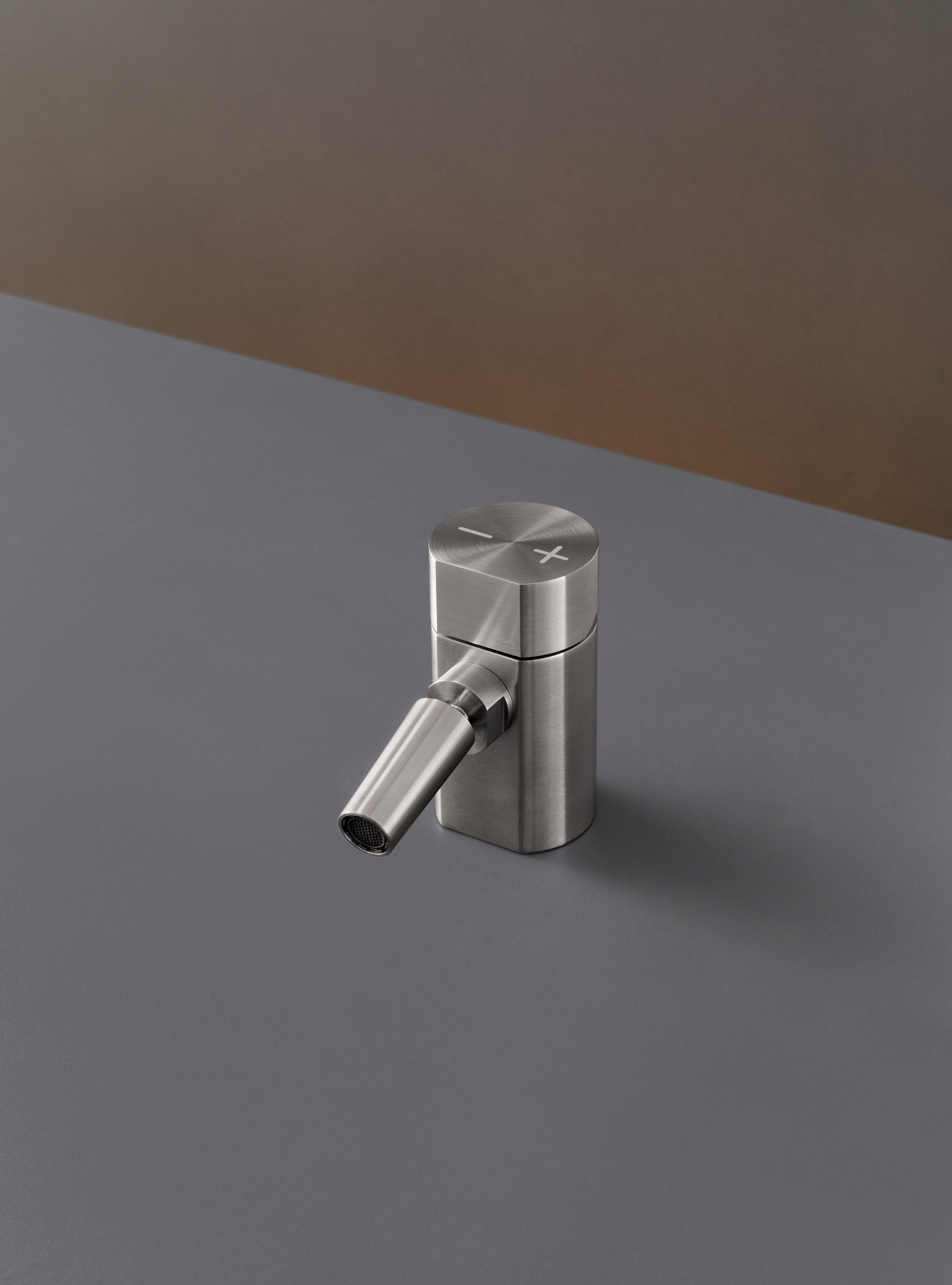 Display product Neutra NEU50 from manufacturer CEADESIGN