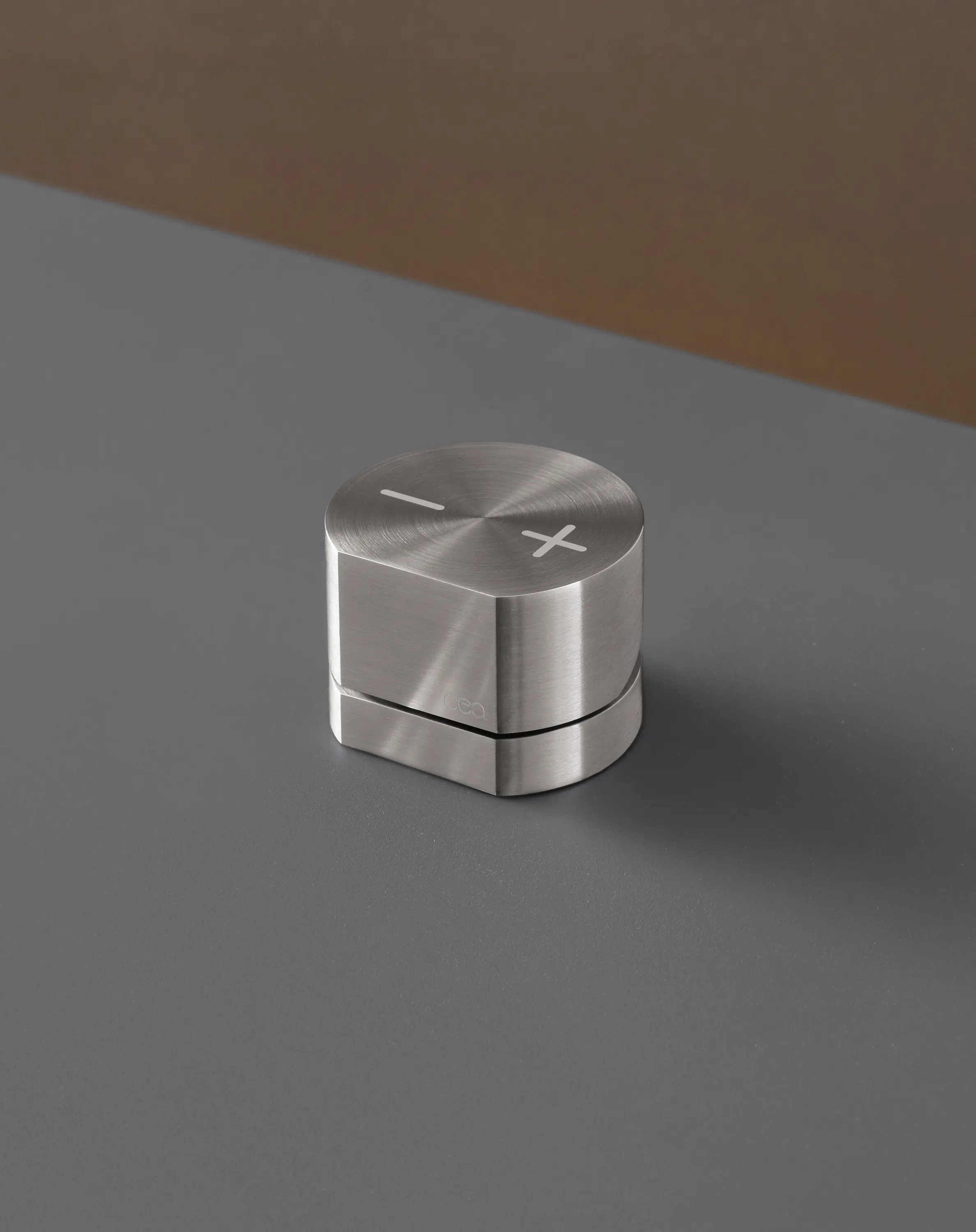 CEADESIGN - Neutra NEU52