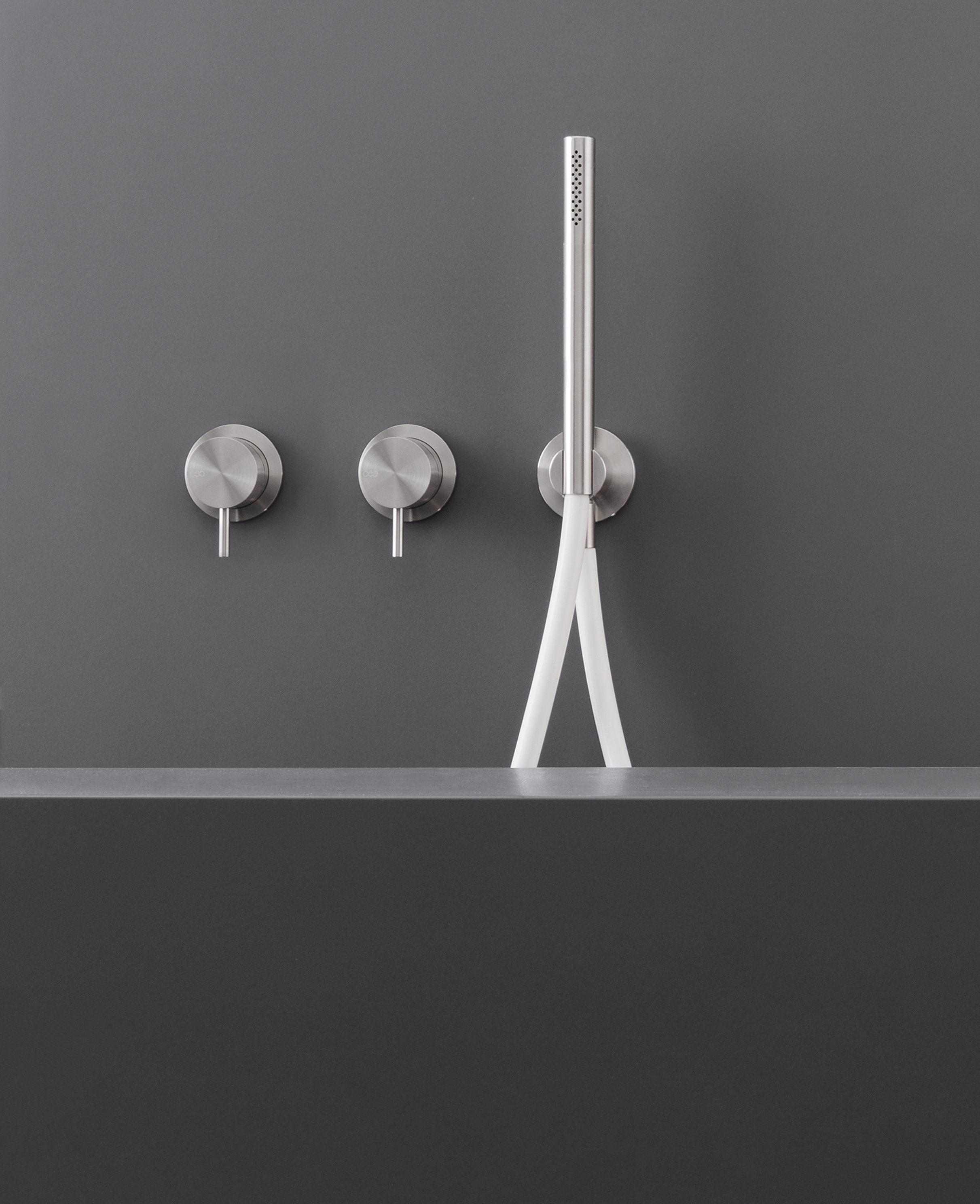Display product MilO360 MIL43 from manufacturer CEADESIGN