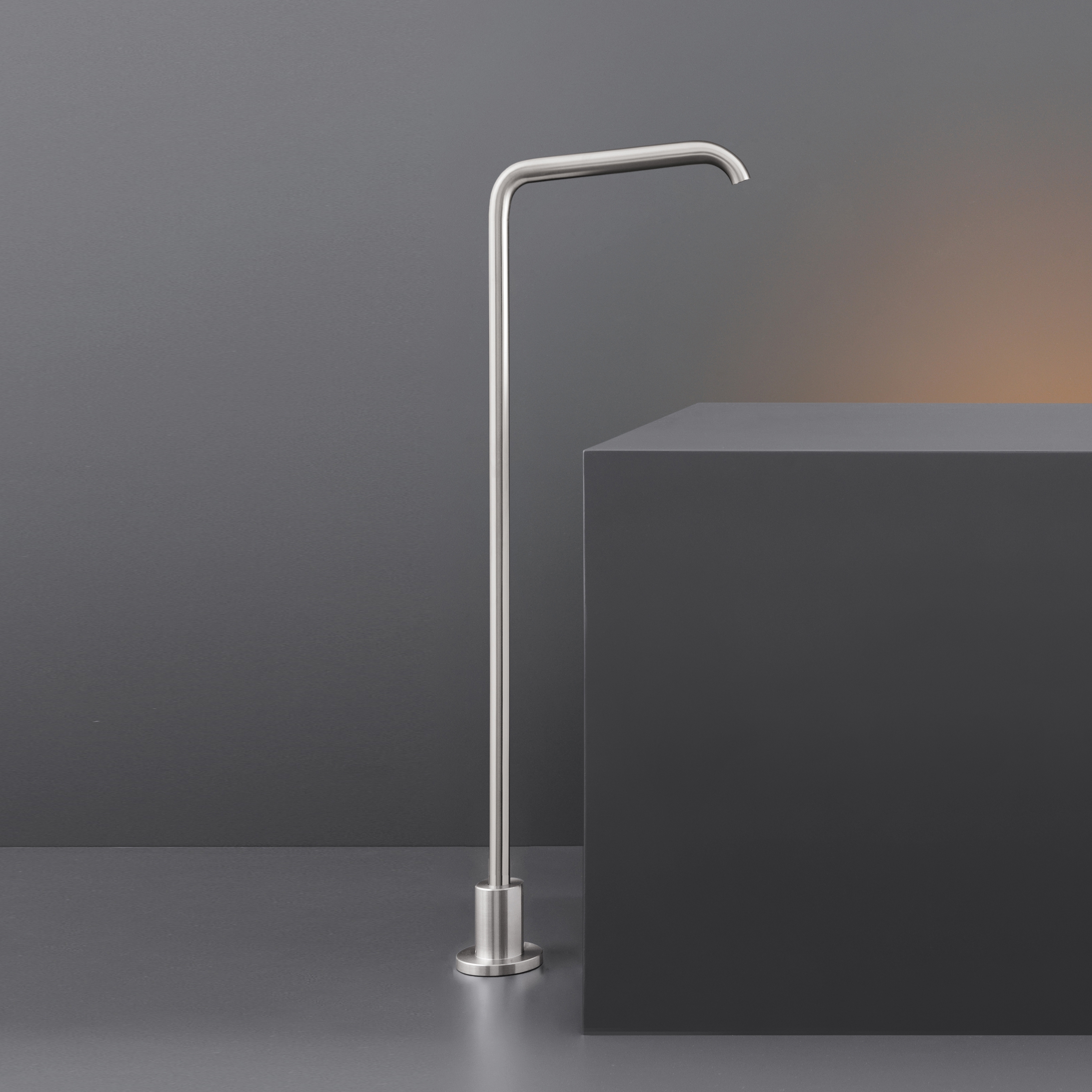 Display product MilO360 MIL71 from manufacturer CEADESIGN
