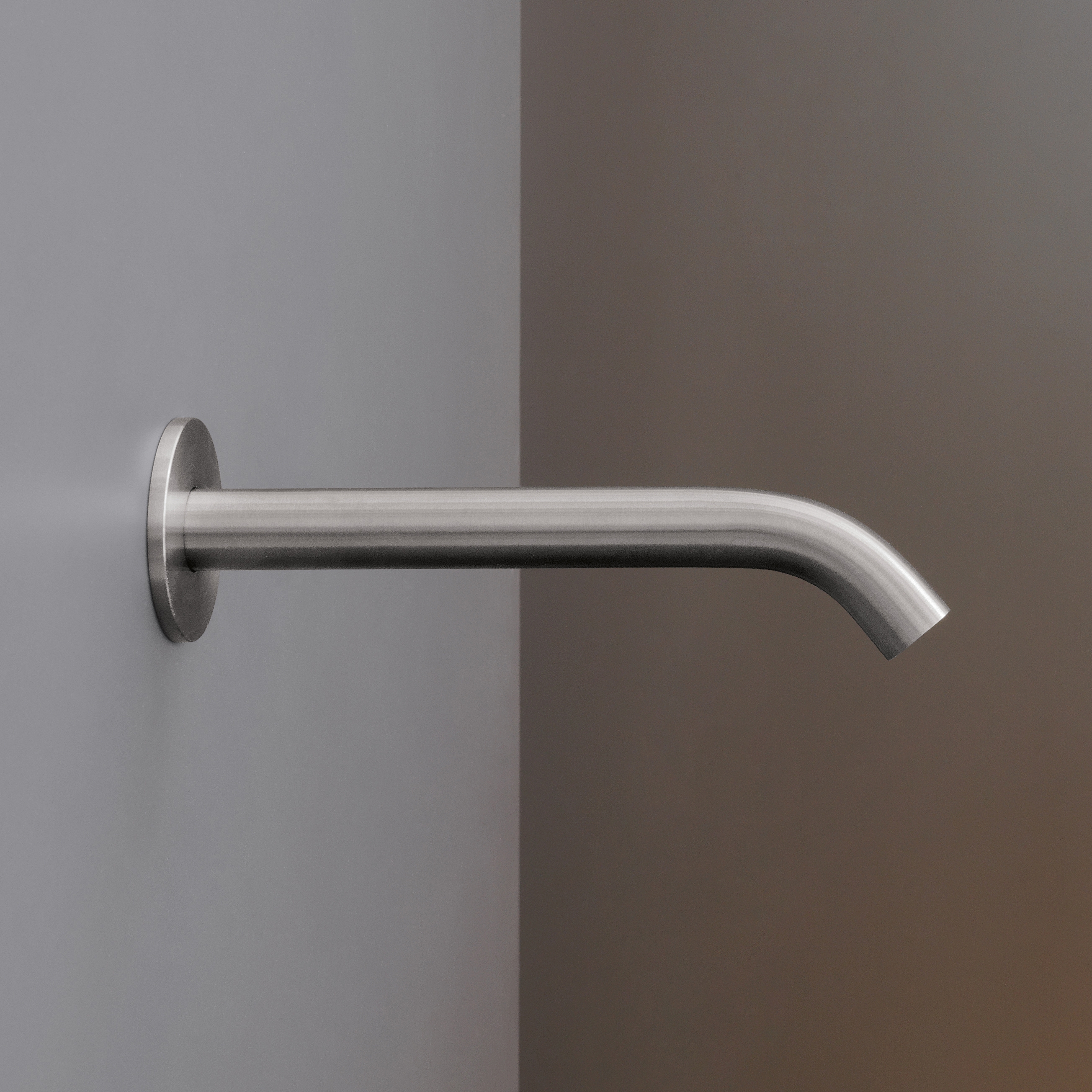 Mostra il prodotto Free Ideas MIL46 del produttore CEADESIGN