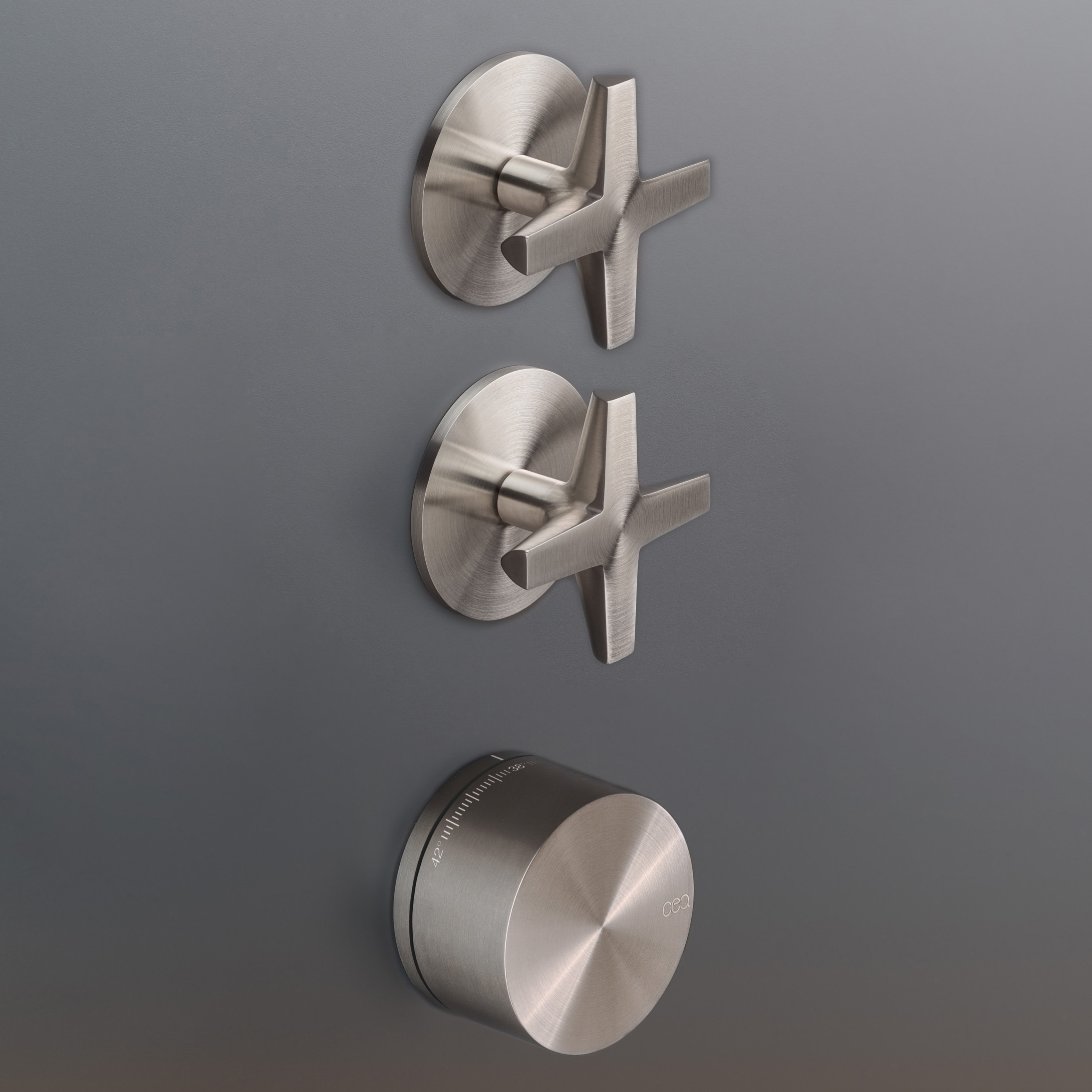 Display product Cross CRX53 from manufacturer CEADESIGN