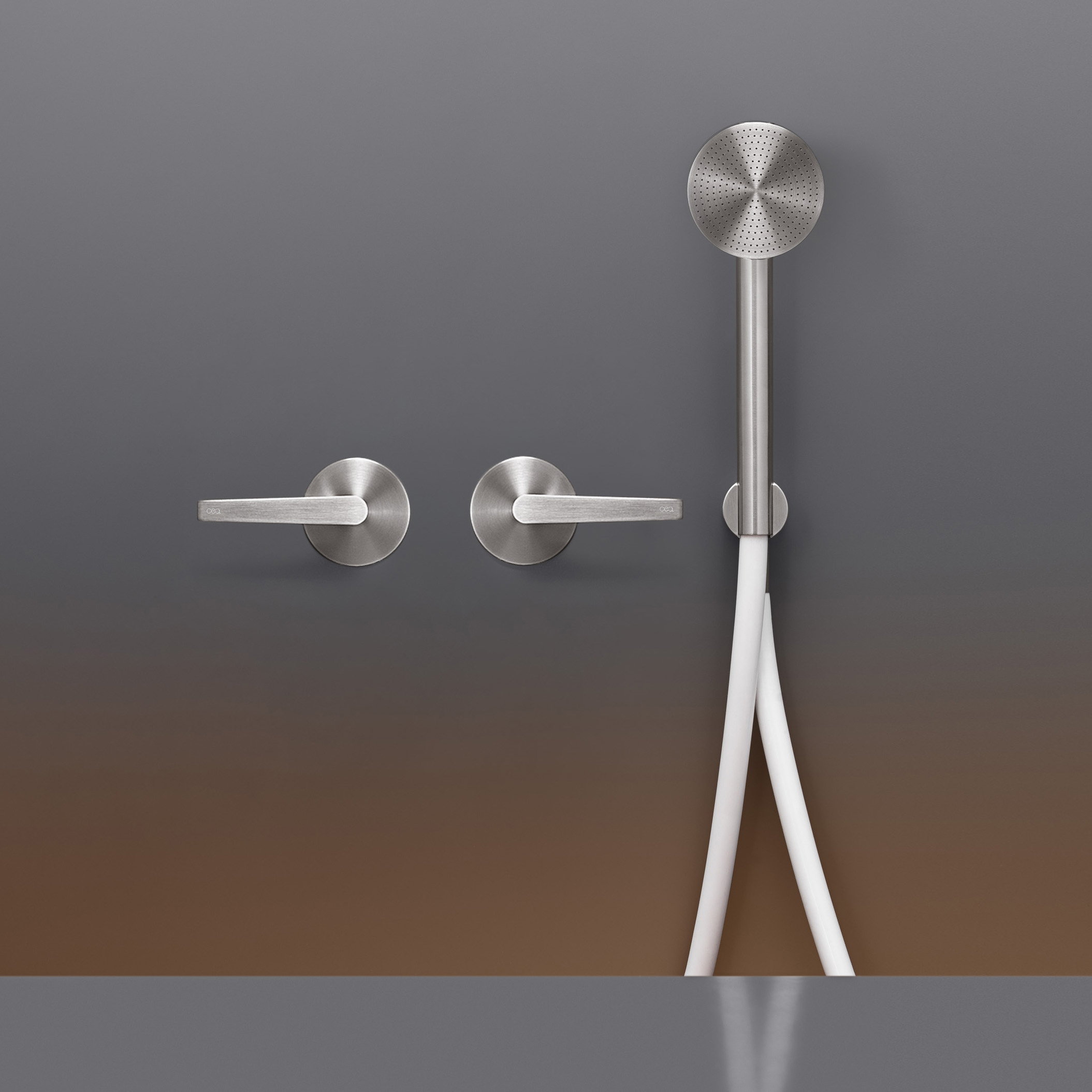 Mostra il prodotto Flag FLG21Y del produttore CEADESIGN