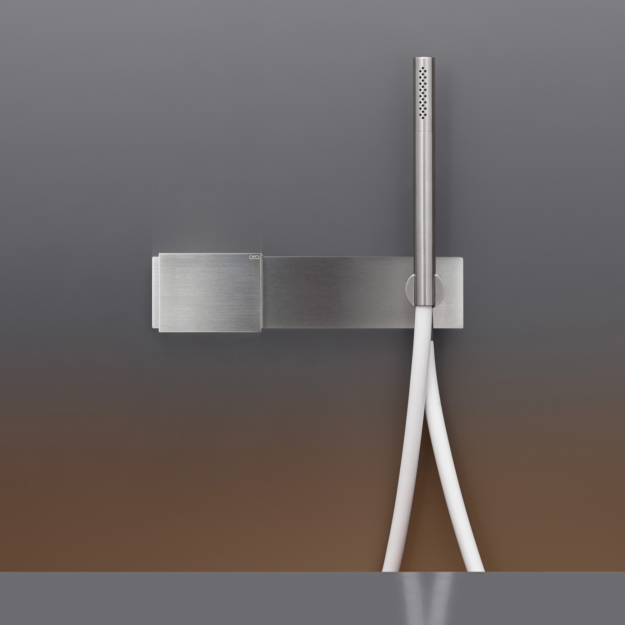Display product Regolo REG10 from manufacturer CEADESIGN