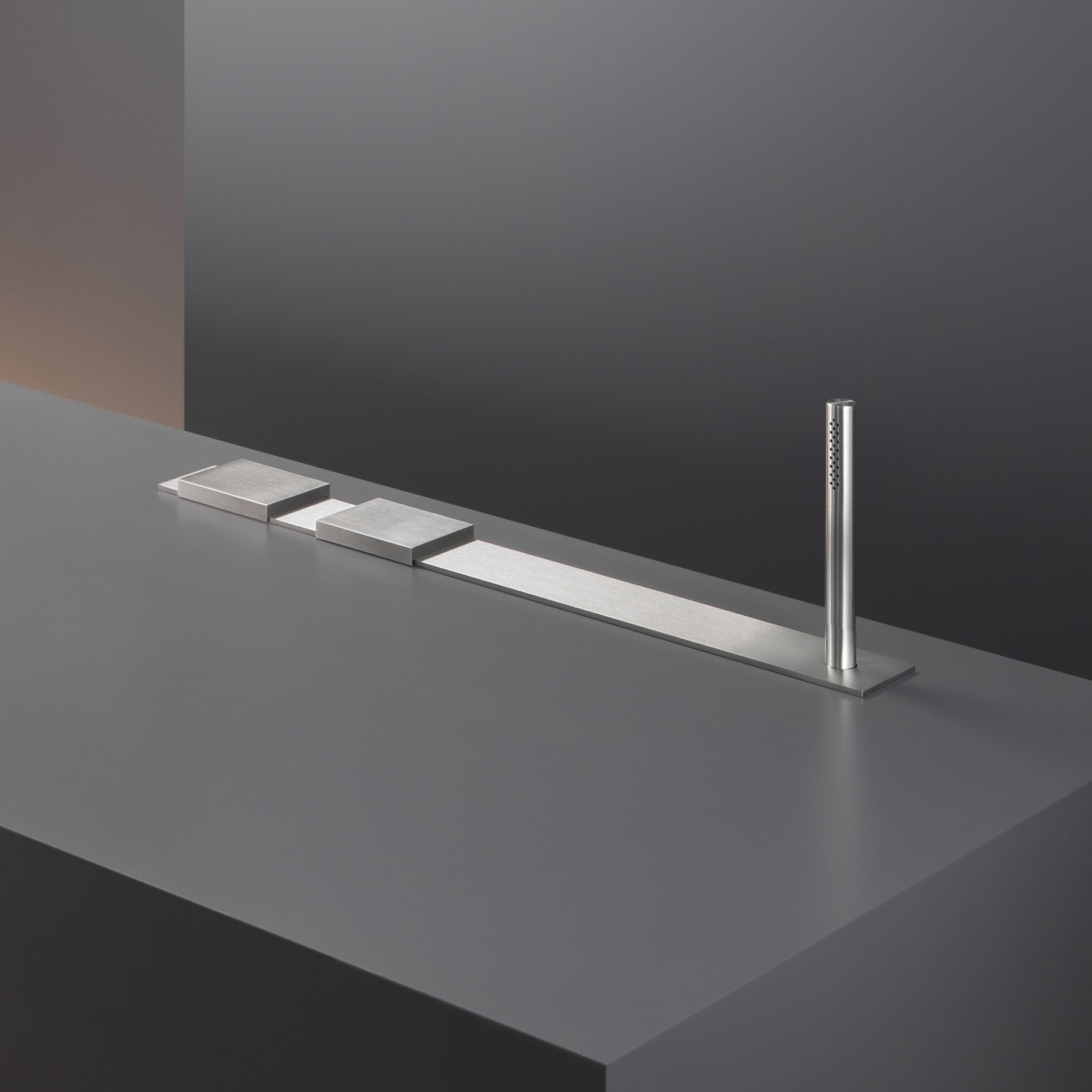 Display product Regolo REG13 from manufacturer CEADESIGN