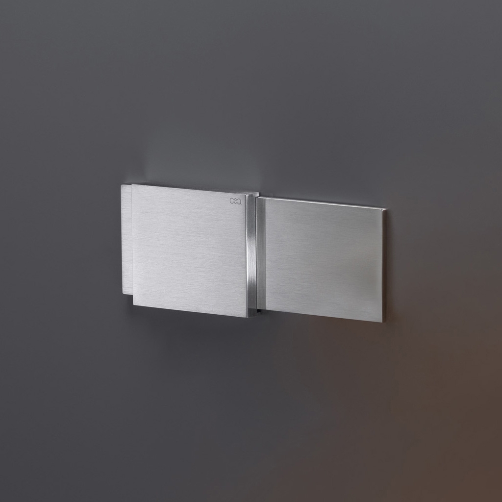 Display product Regolo REG30 from manufacturer CEADESIGN