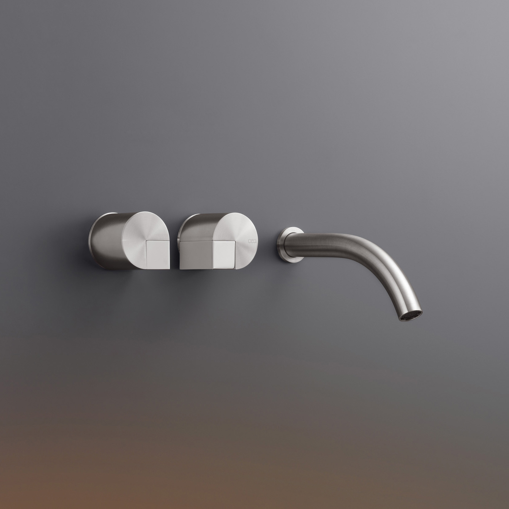 Display product Duet DET21 from manufacturer CEADESIGN