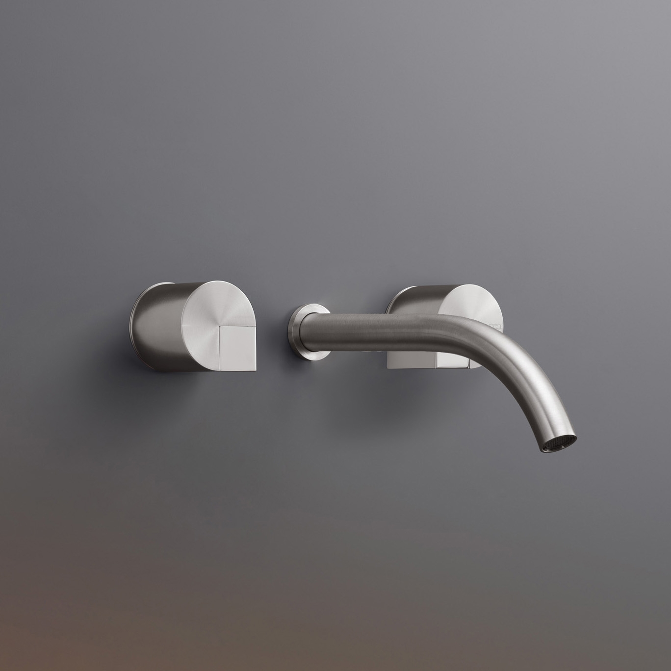 Display product Duet DET26 from manufacturer CEADESIGN