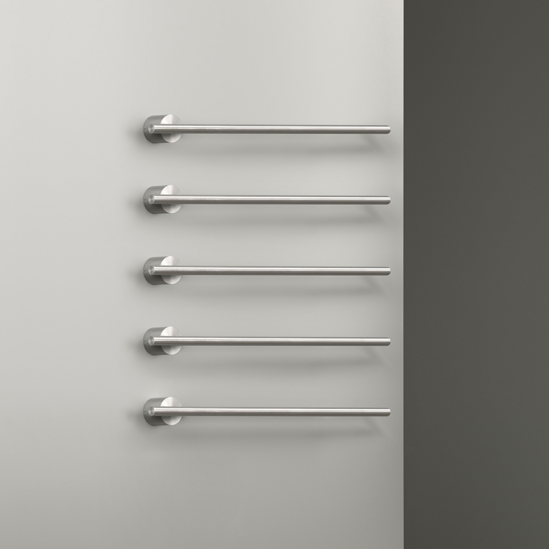 Display product Equilibrio EQB05 from manufacturer CEADESIGN