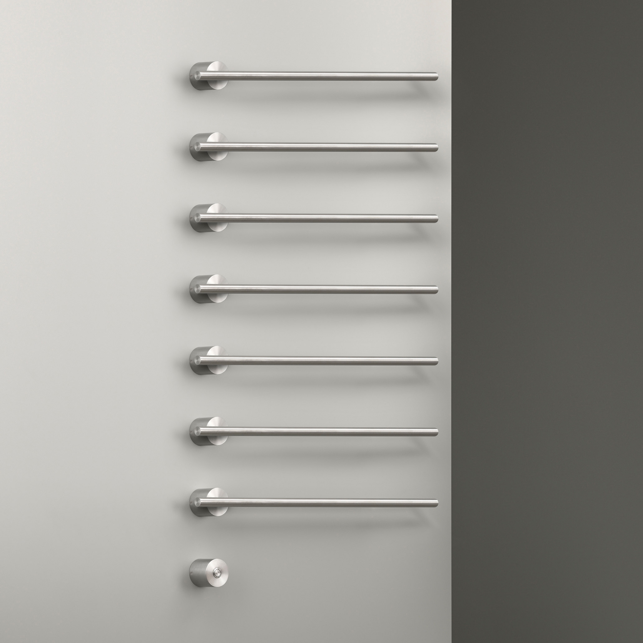 Display product Equilibrio EQB17 from manufacturer CEADESIGN
