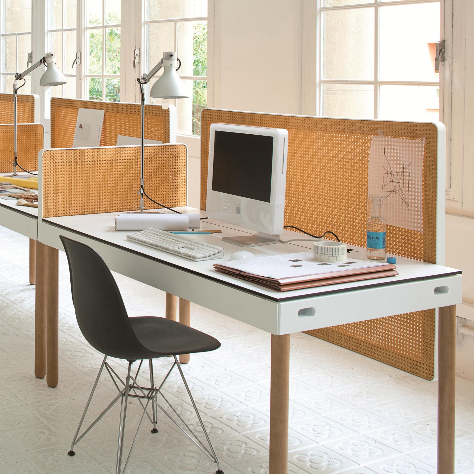 OPERATIVE WORKSTATIONS