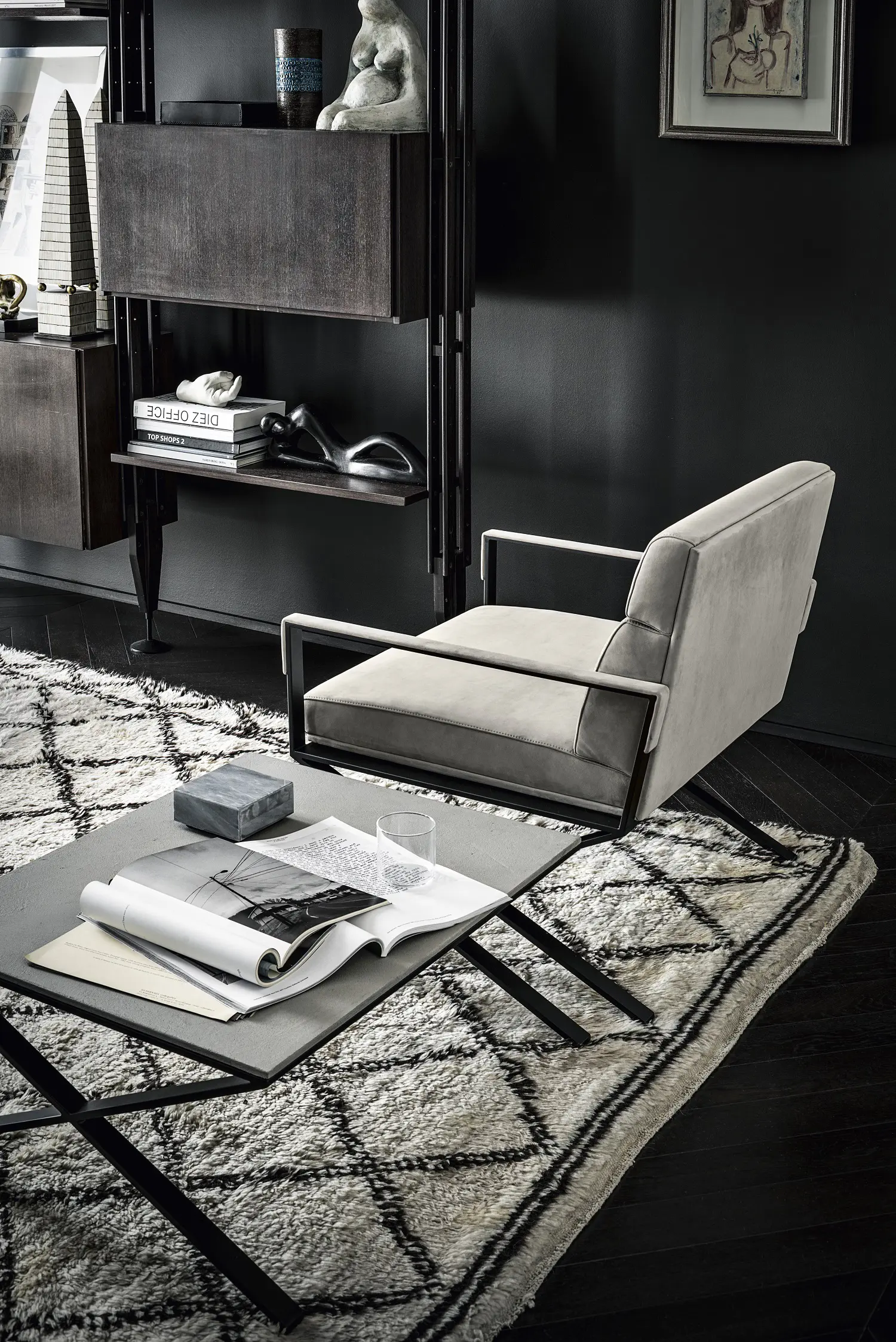 Frag - Sahrai | Pouf