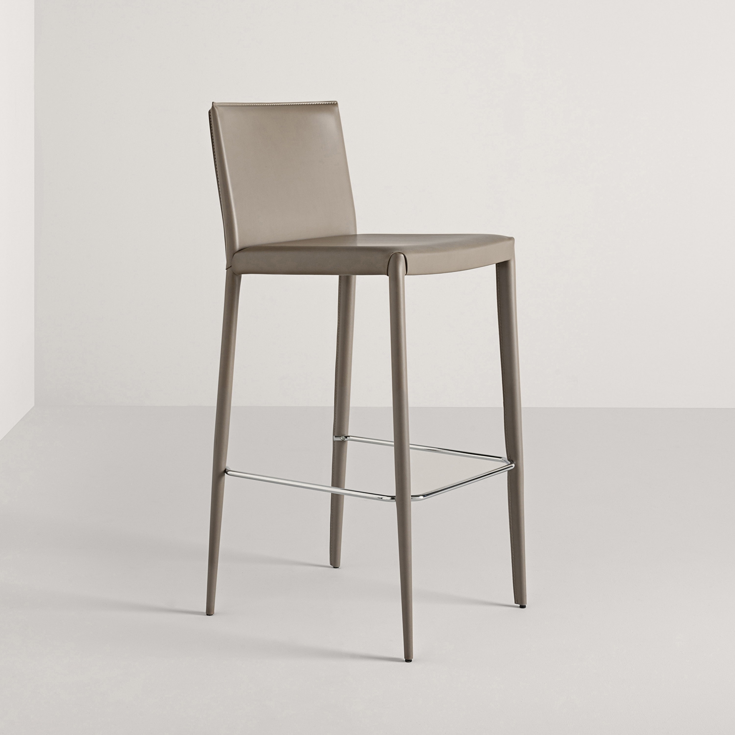 Afficher le produit Lilly B | Bar Stool du fabricant Frag