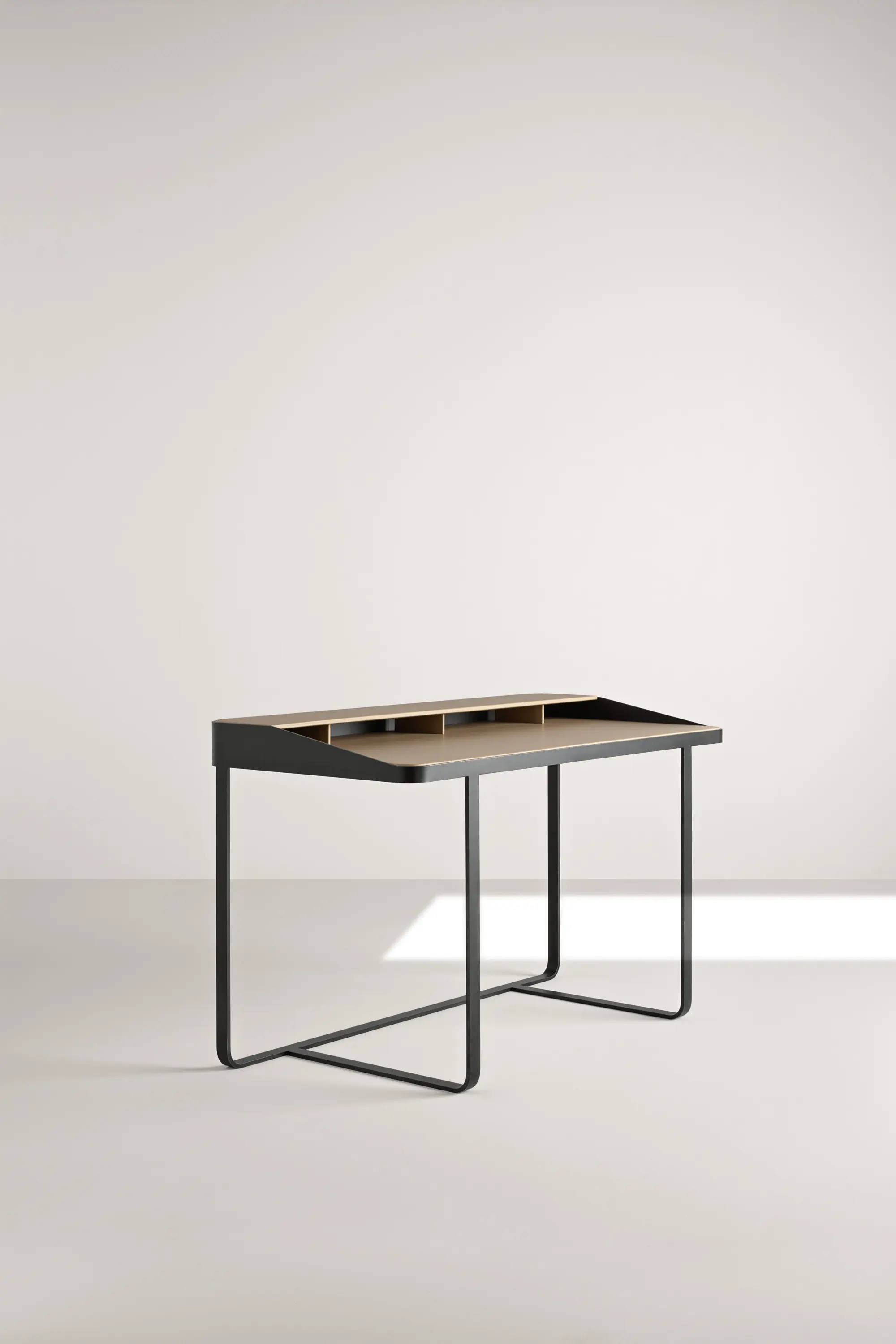 Frag - Twain | Desk