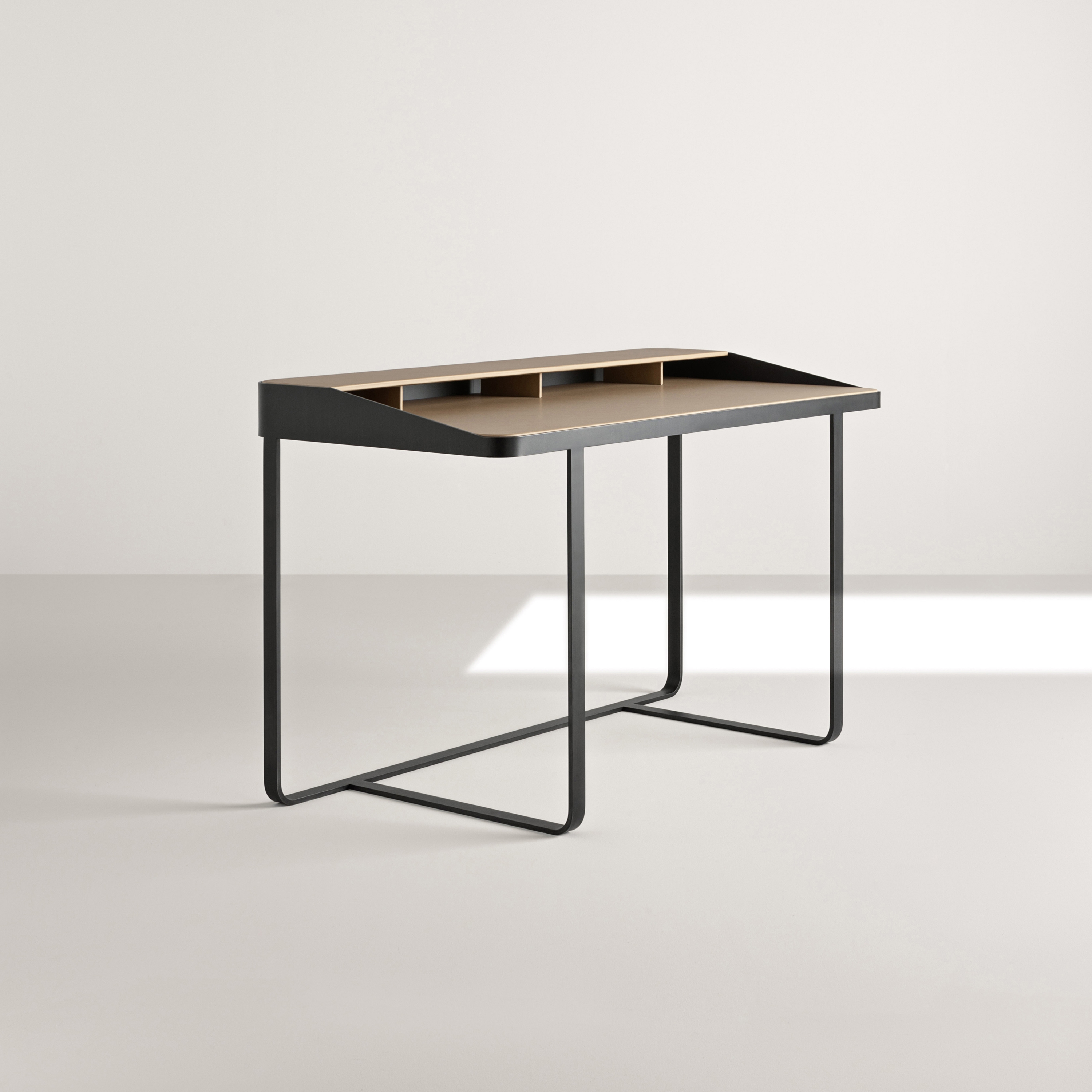 Afficher le produit Twain | Desk du fabricant Frag