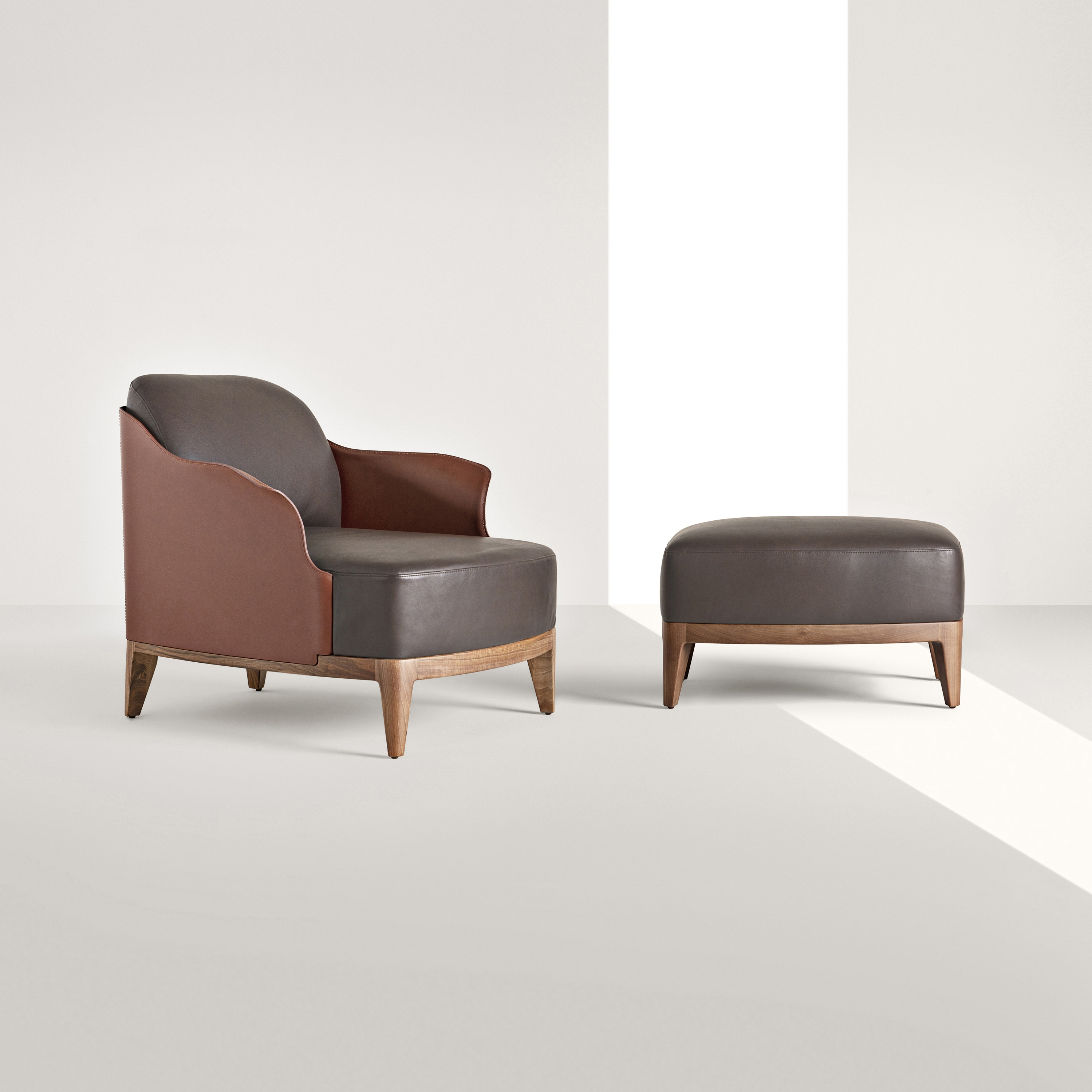 Display product Cocoon | Armchair with Pouf from manufacturer Frag