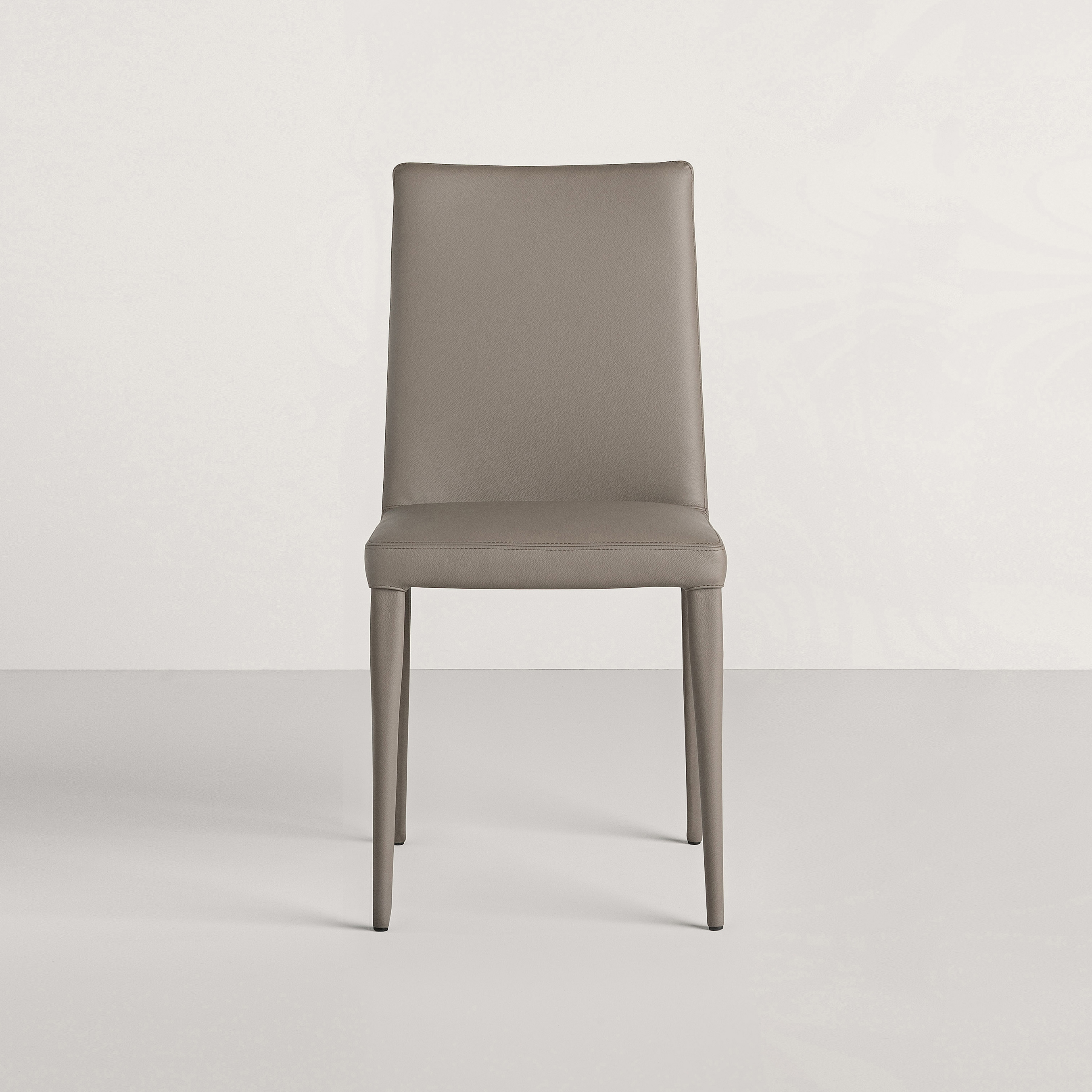 Mostrar el producto Bella H | Side Chair del fabricante Frag