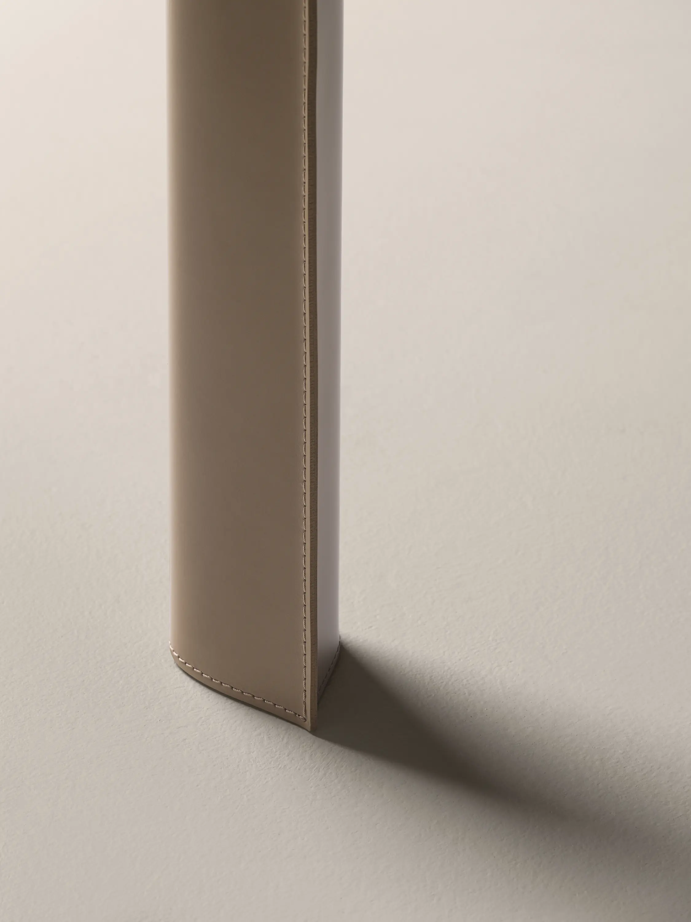 Frag - Blom | Table