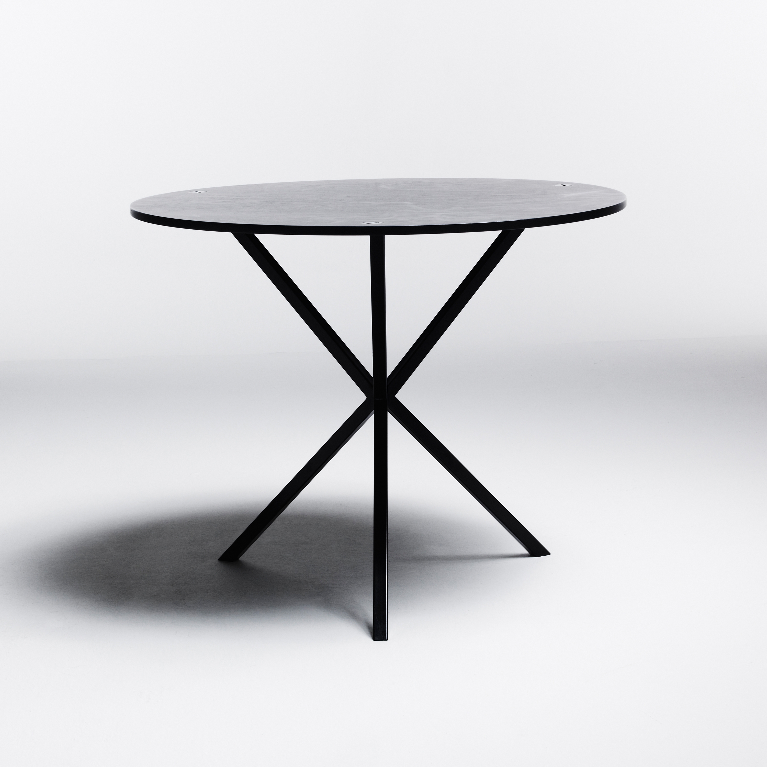 Produkt NEB Round Table des Herstellers No Early Birds anzeigen