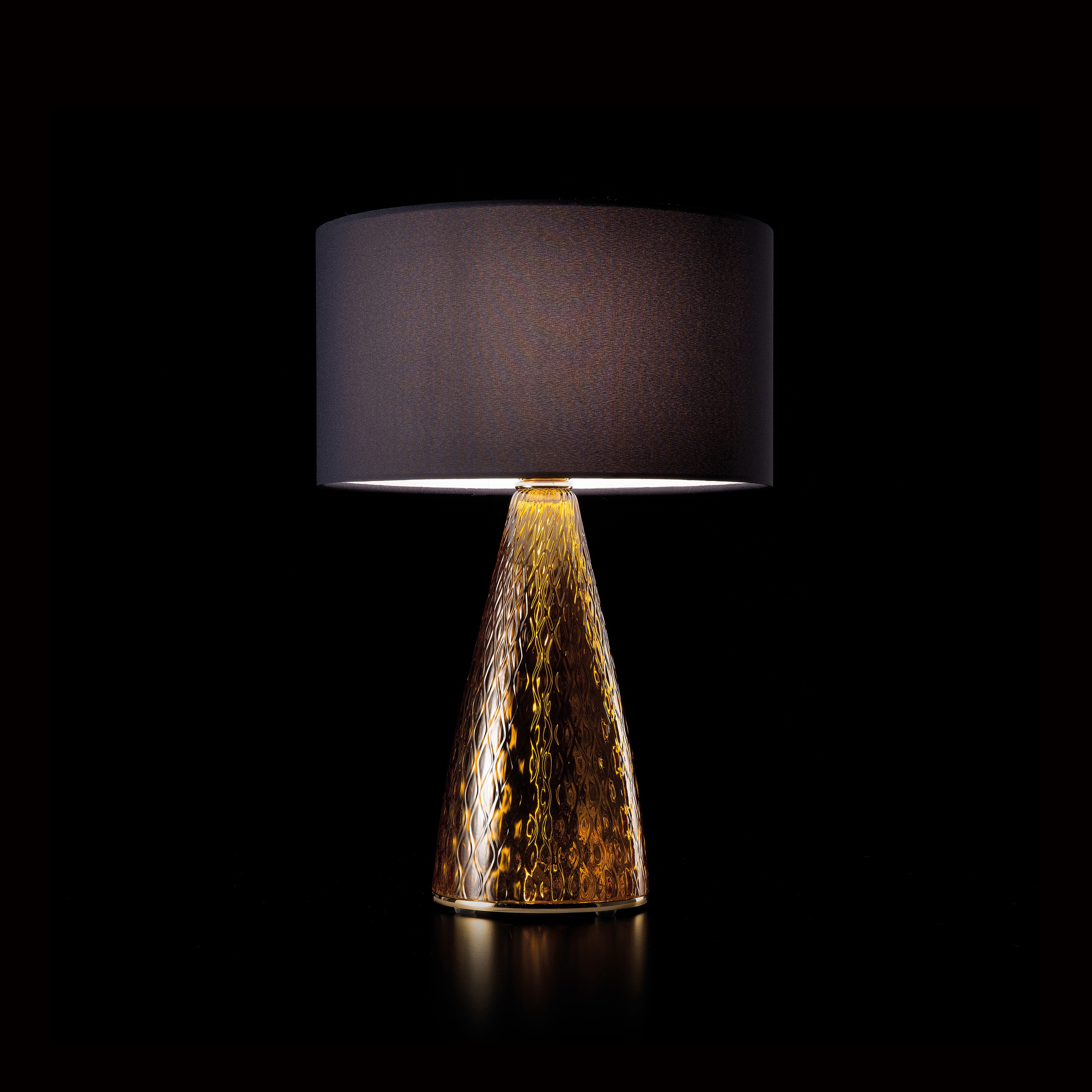 CHEERS TABLE LAMP