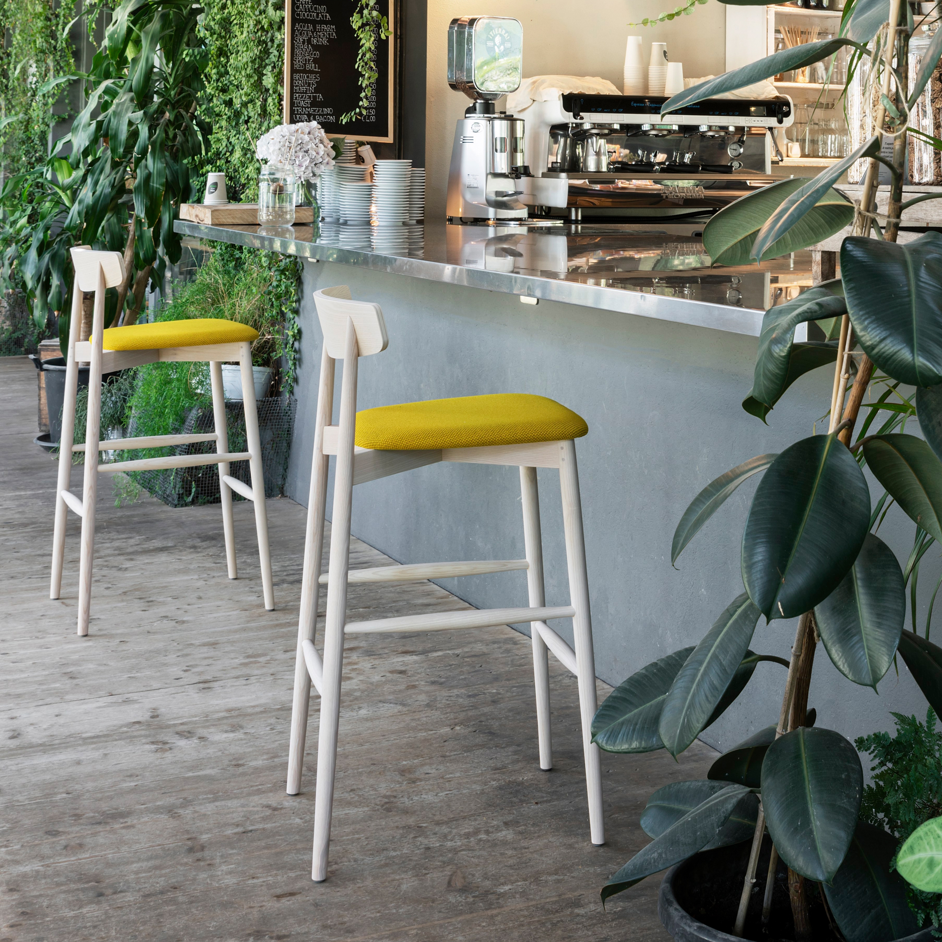 STOOLS