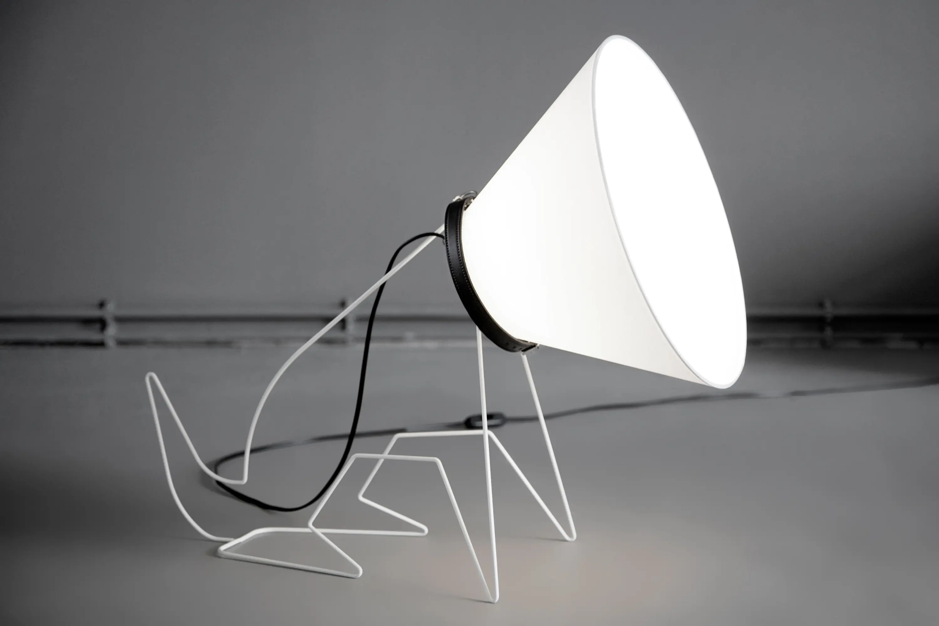 Odesi - Bronco Lamp