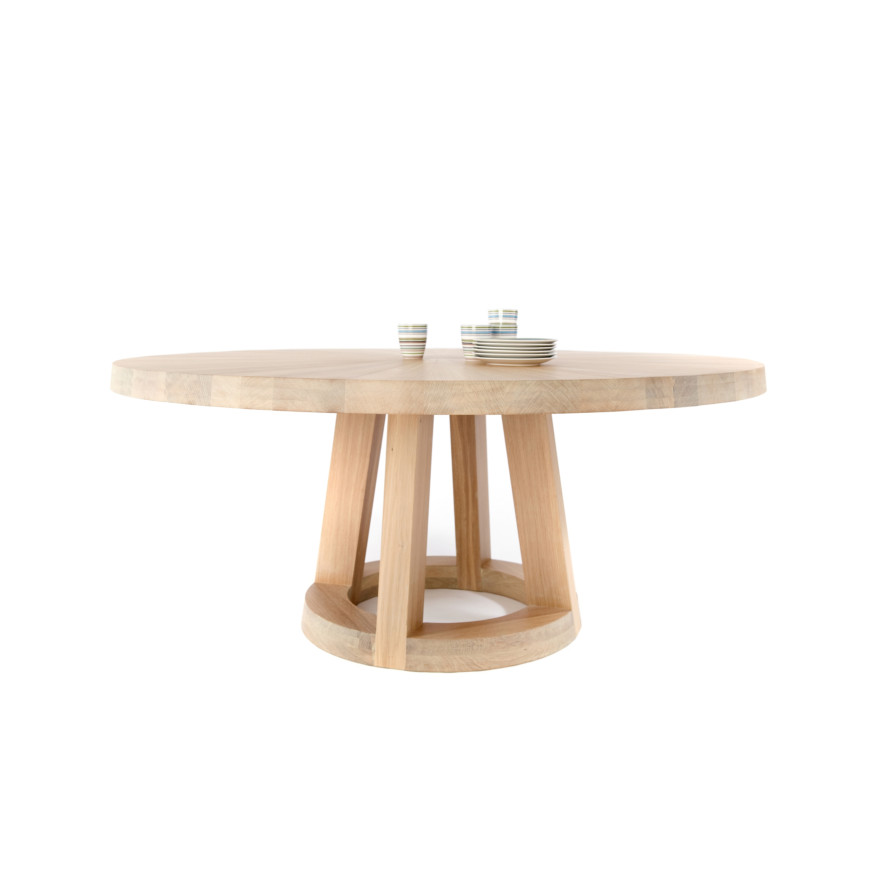 Afficher le produit Solid table du fabricant Odesi