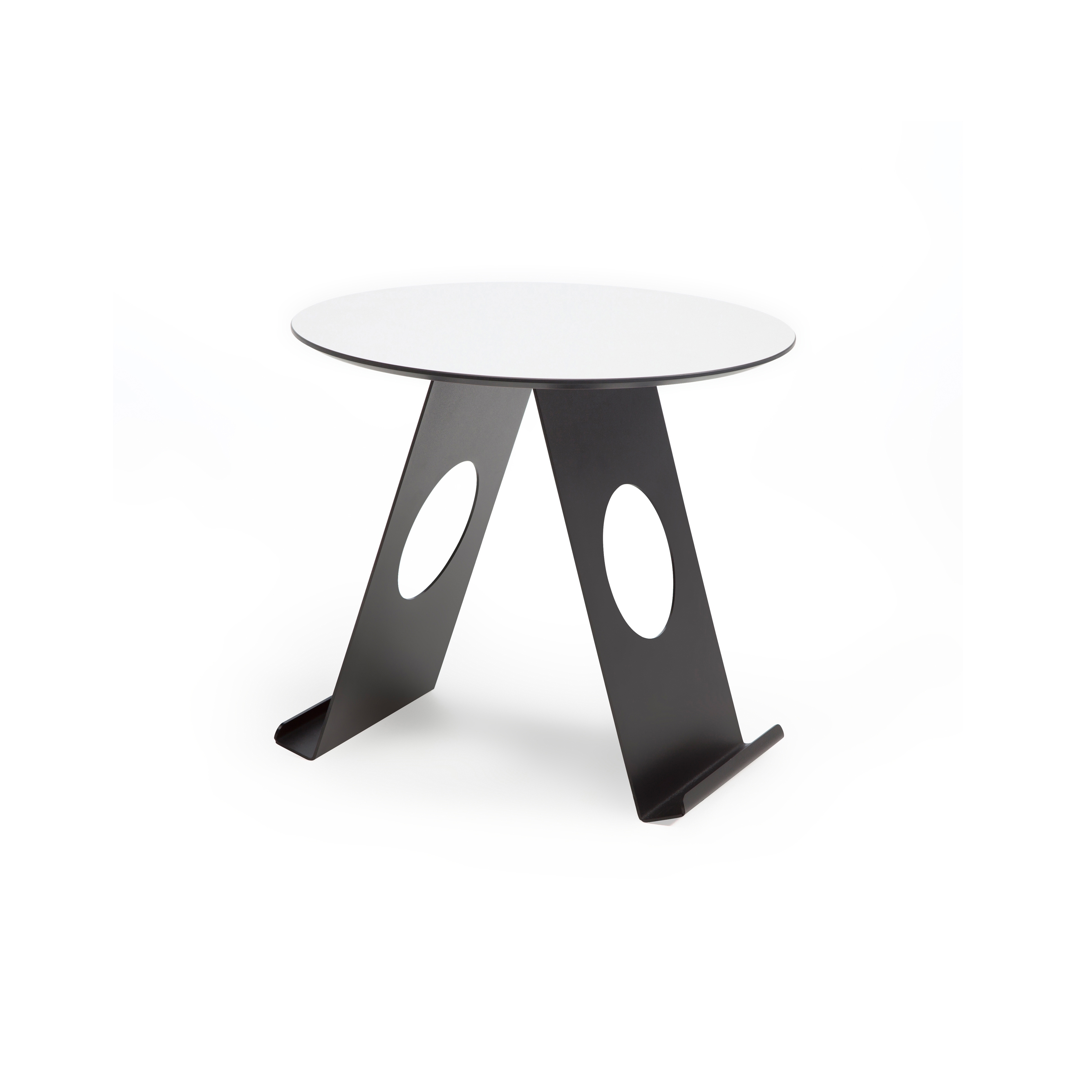 Mostra il prodotto Pi Side table del produttore Odesi