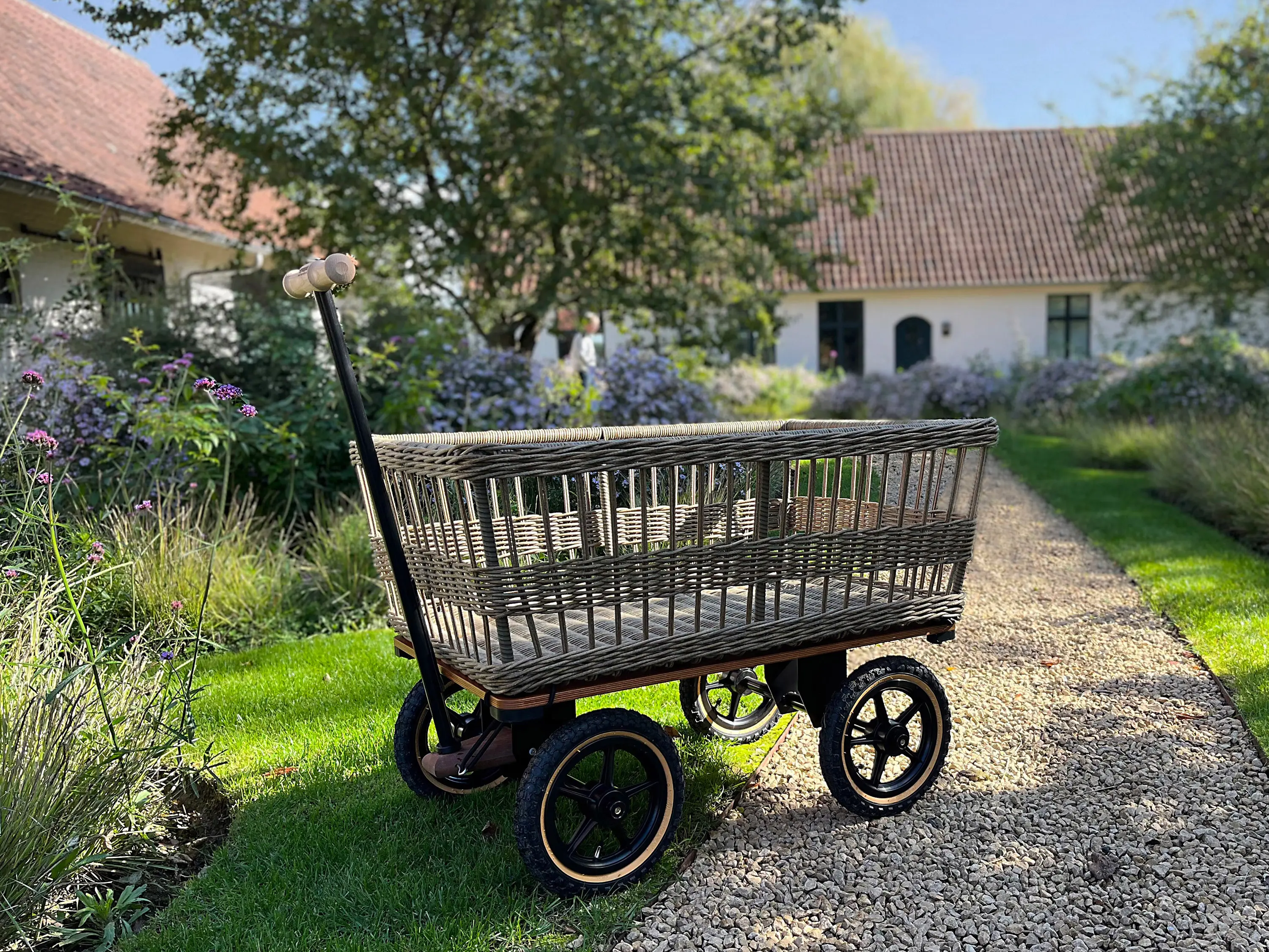 TRADEWINDS - Wagon + Basket