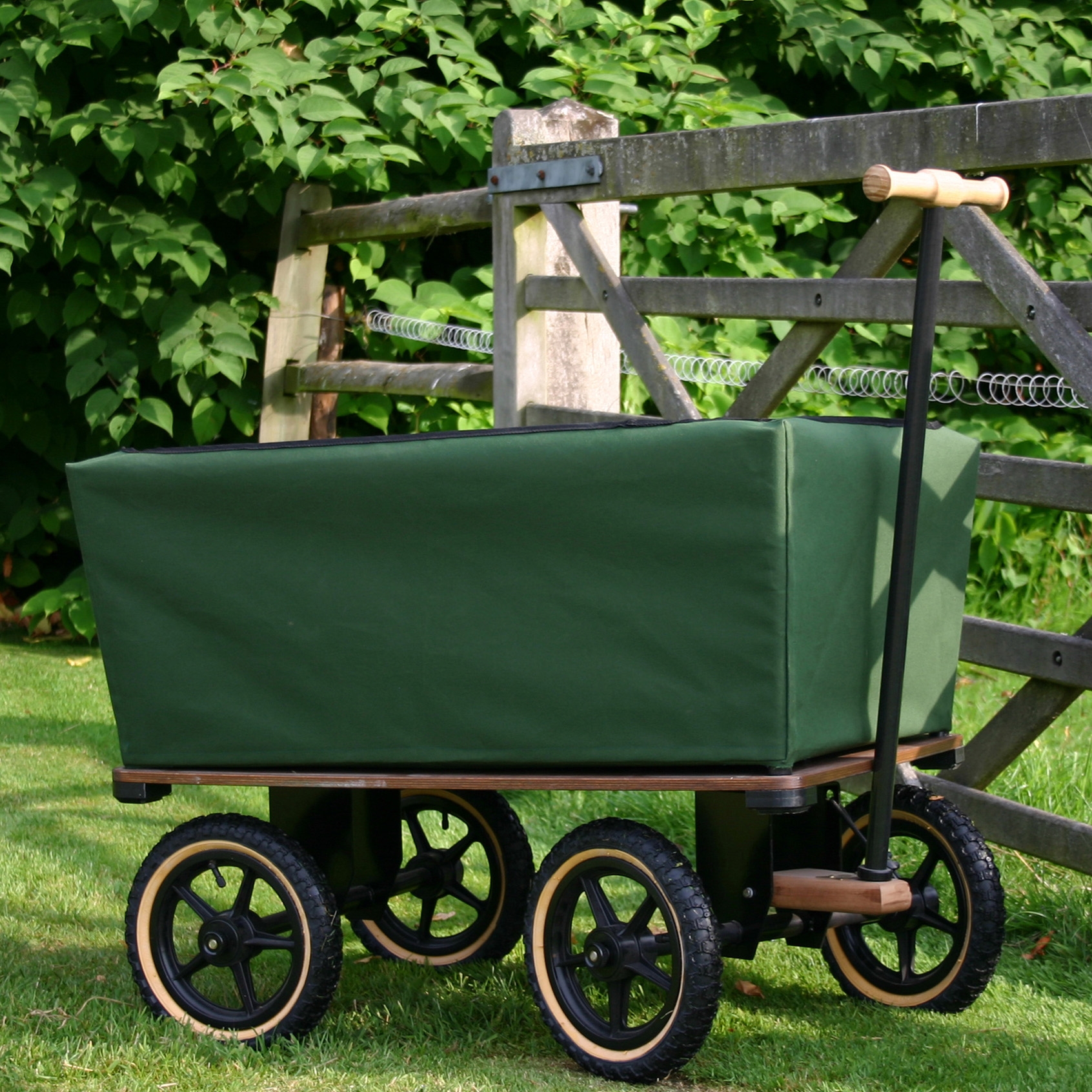 Display product Wagon from manufacturer TRADEWINDS