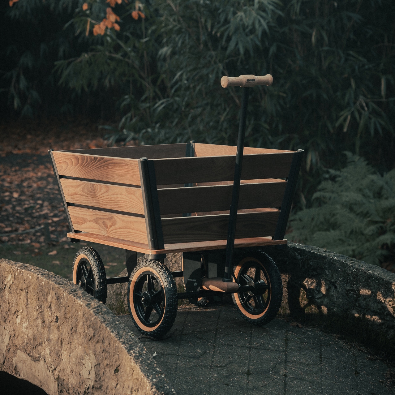 Display product The Plank Wagon from manufacturer TRADEWINDS