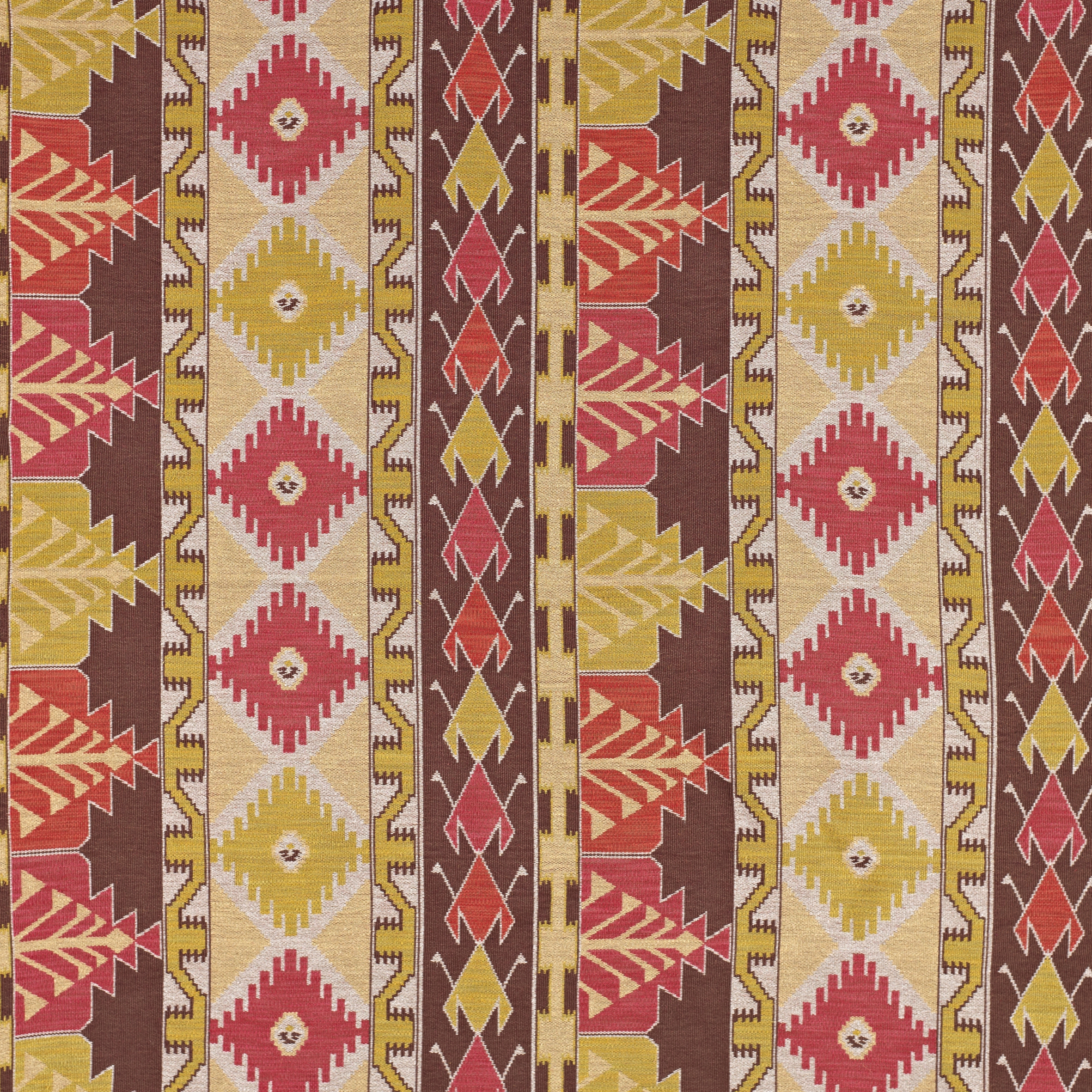 Mostrar el producto Izmit Fucsia del fabricante Equipo DRT
