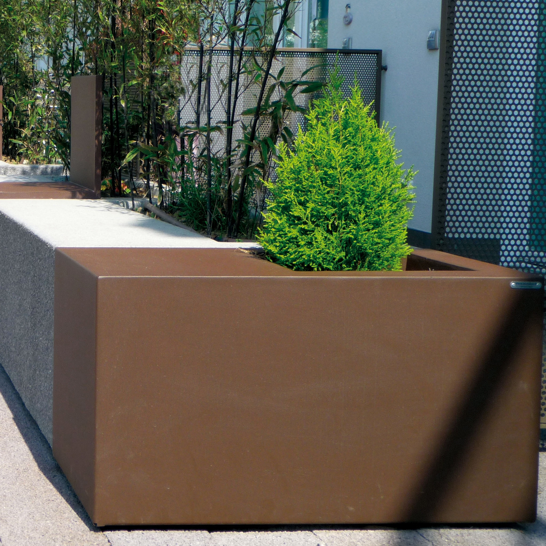 Display product Mamuà from manufacturer Metalco