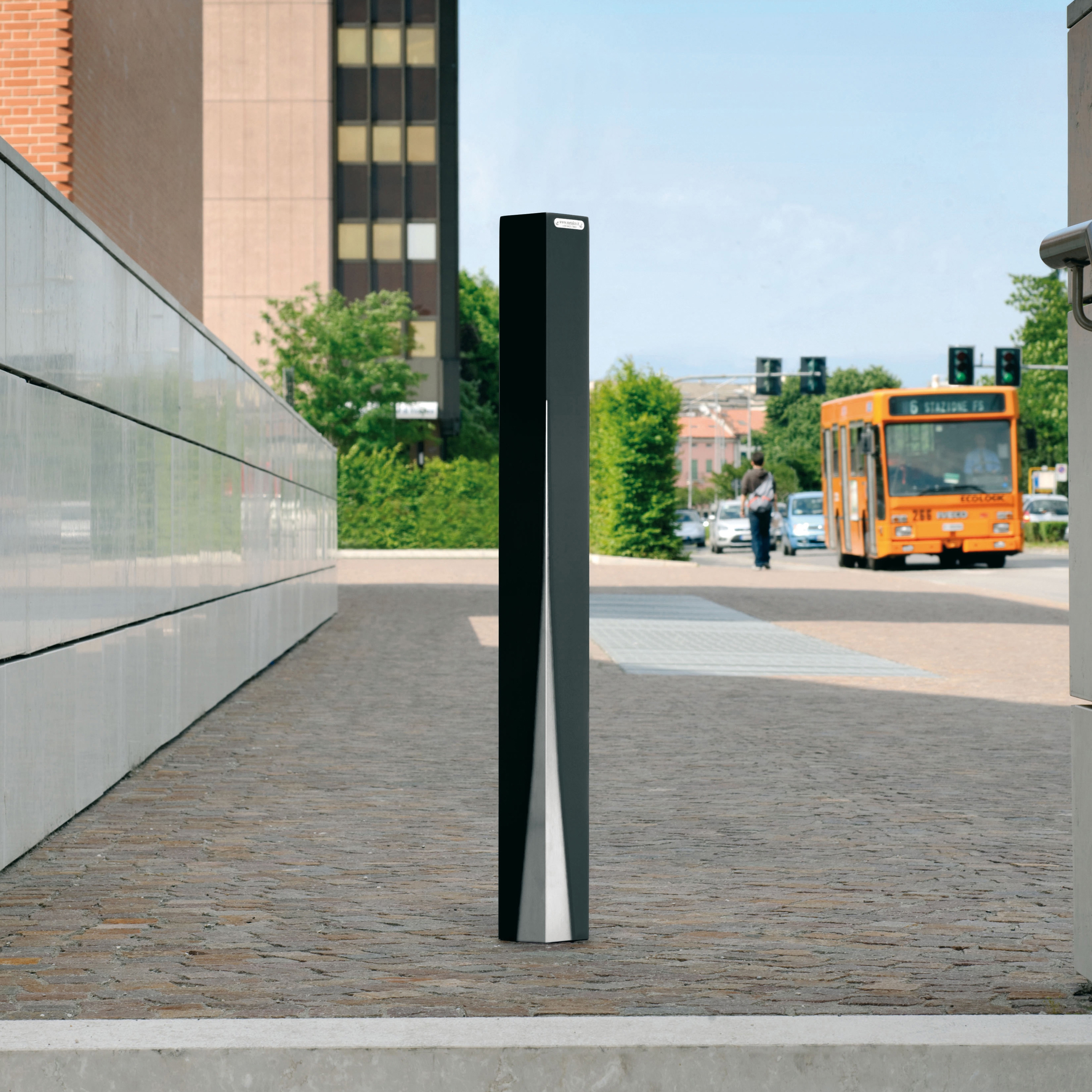 Display product Explosion from manufacturer Metalco
