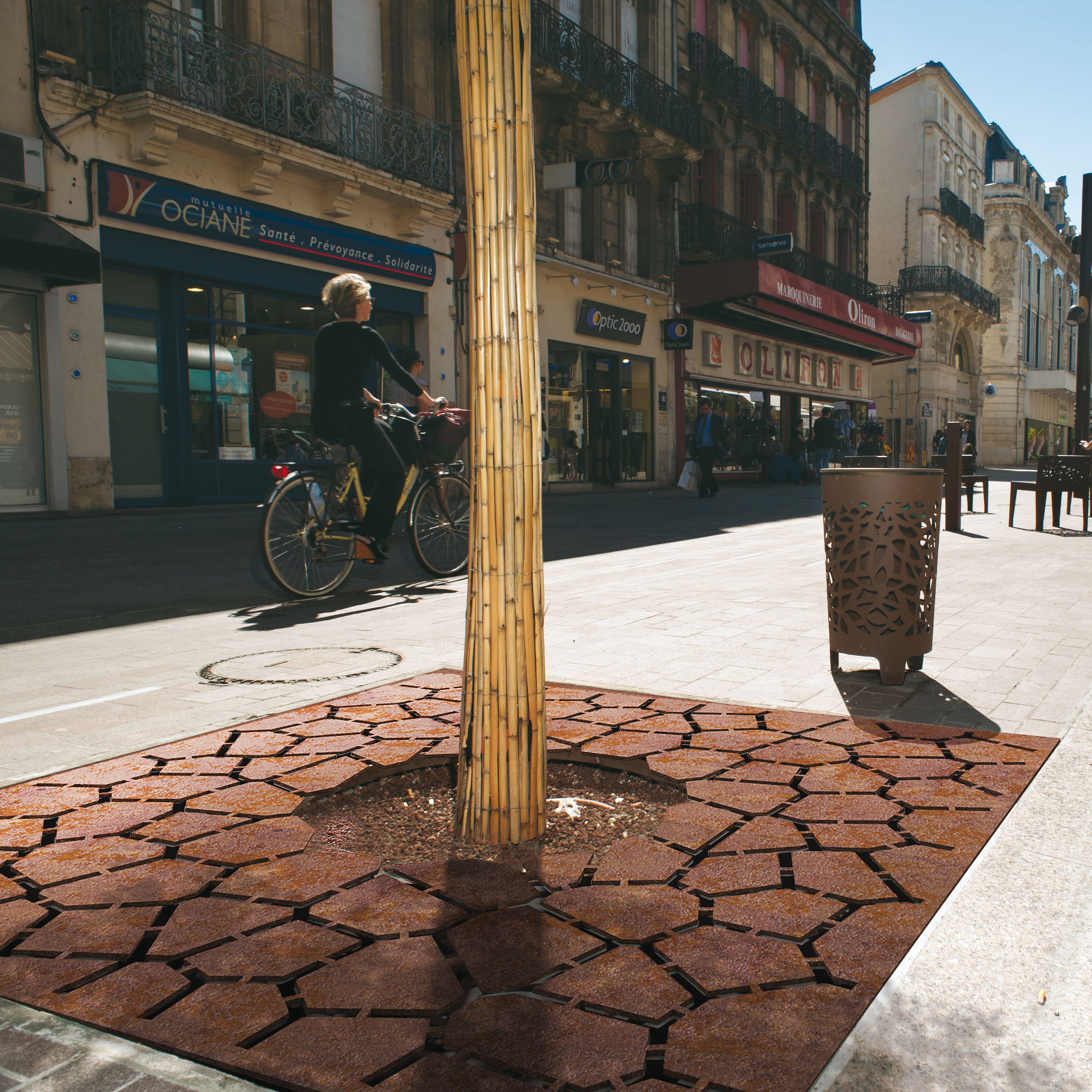 Afficher le produit Land du fabricant Metalco